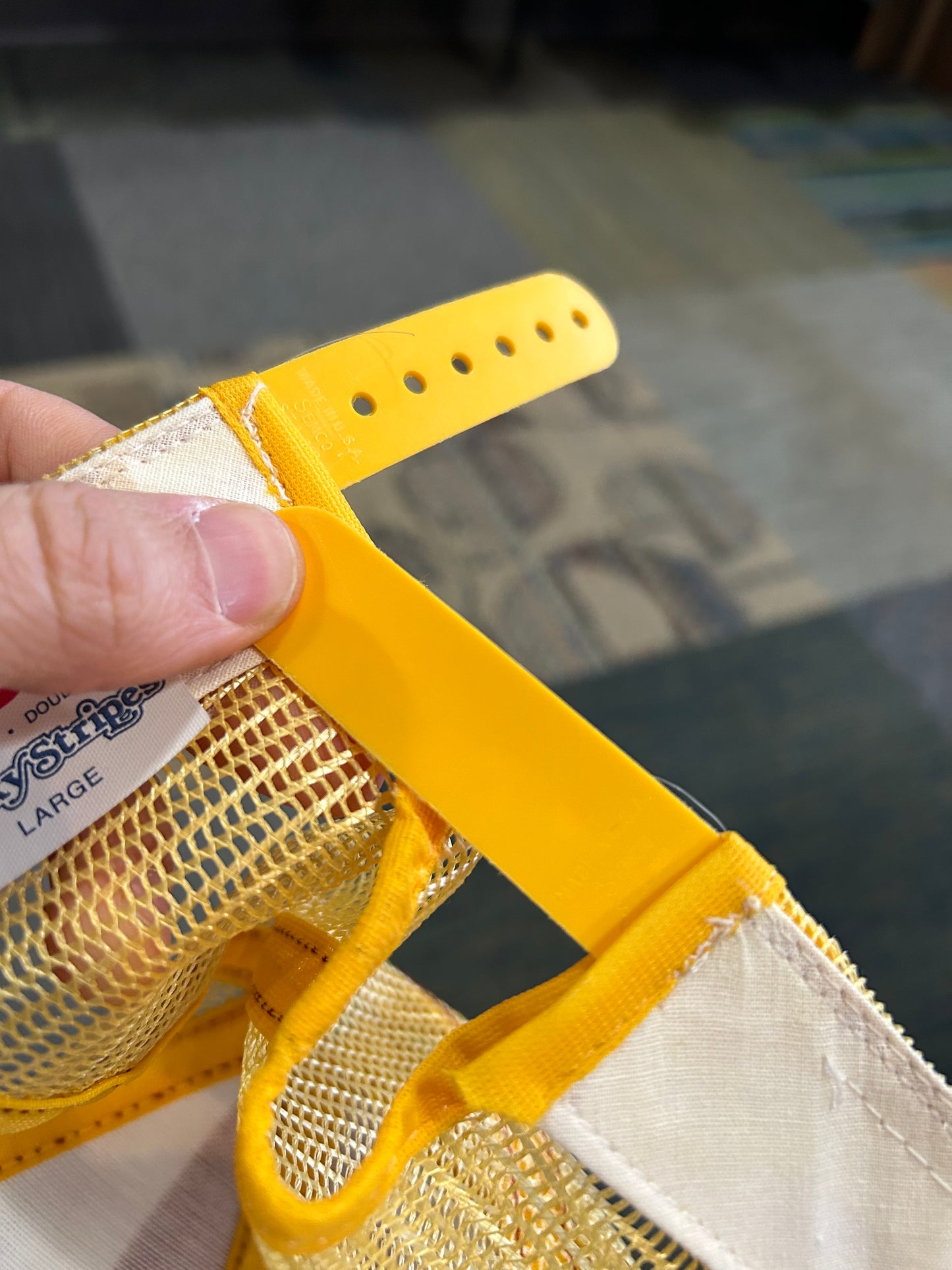 Vintage Washington Redskins NFL Team AJD Trucker SnapBack Hat USA Nylon