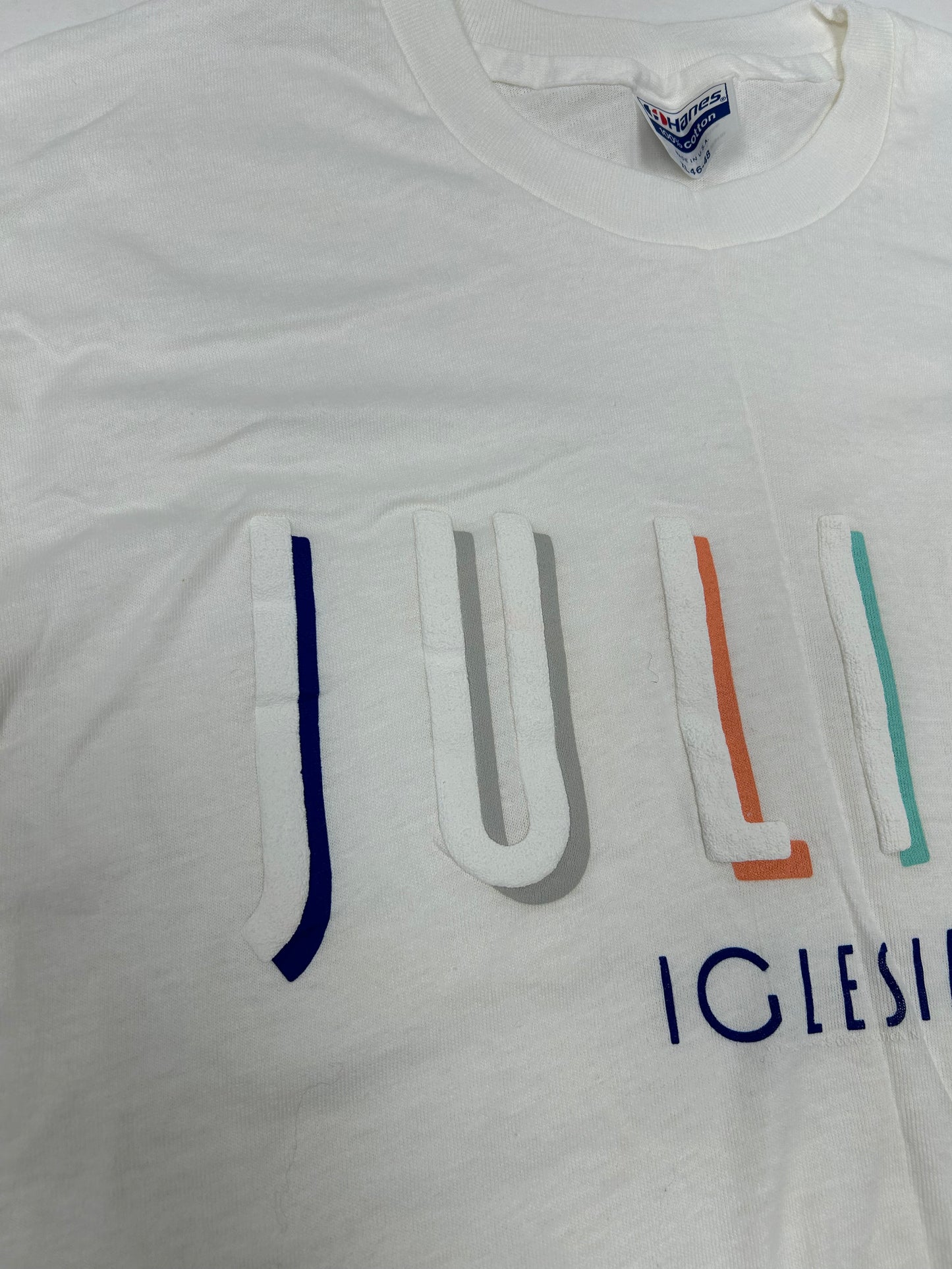 Vintage Julio Iglesias Music T Shirt 1988 Spanish Artist Puff Print Tee 22.25x30 Inches
