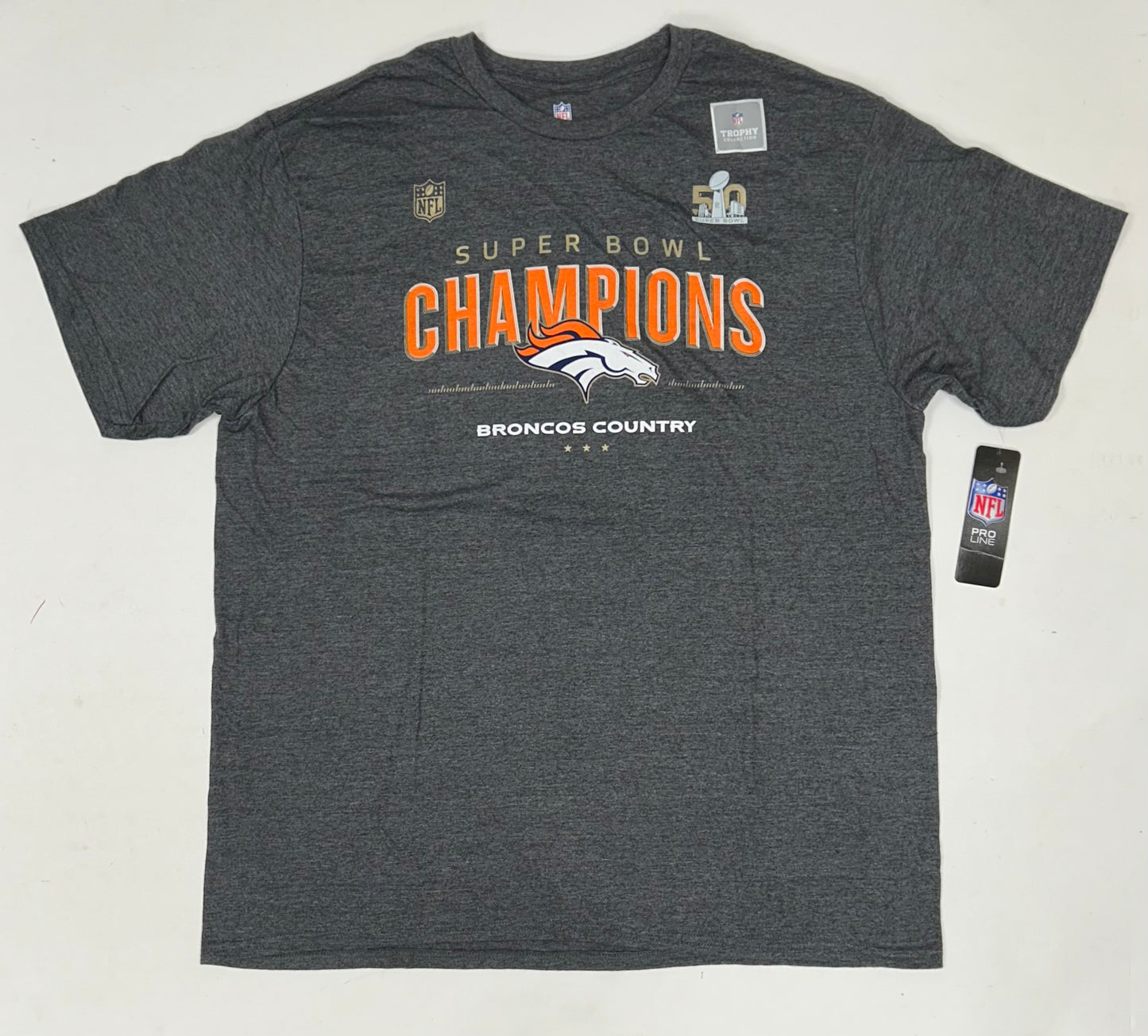 Denver Broncos Super Bowl 50 NFL Champions Trophy Collection Tee 2XL Brand New 24.25x32 Inches