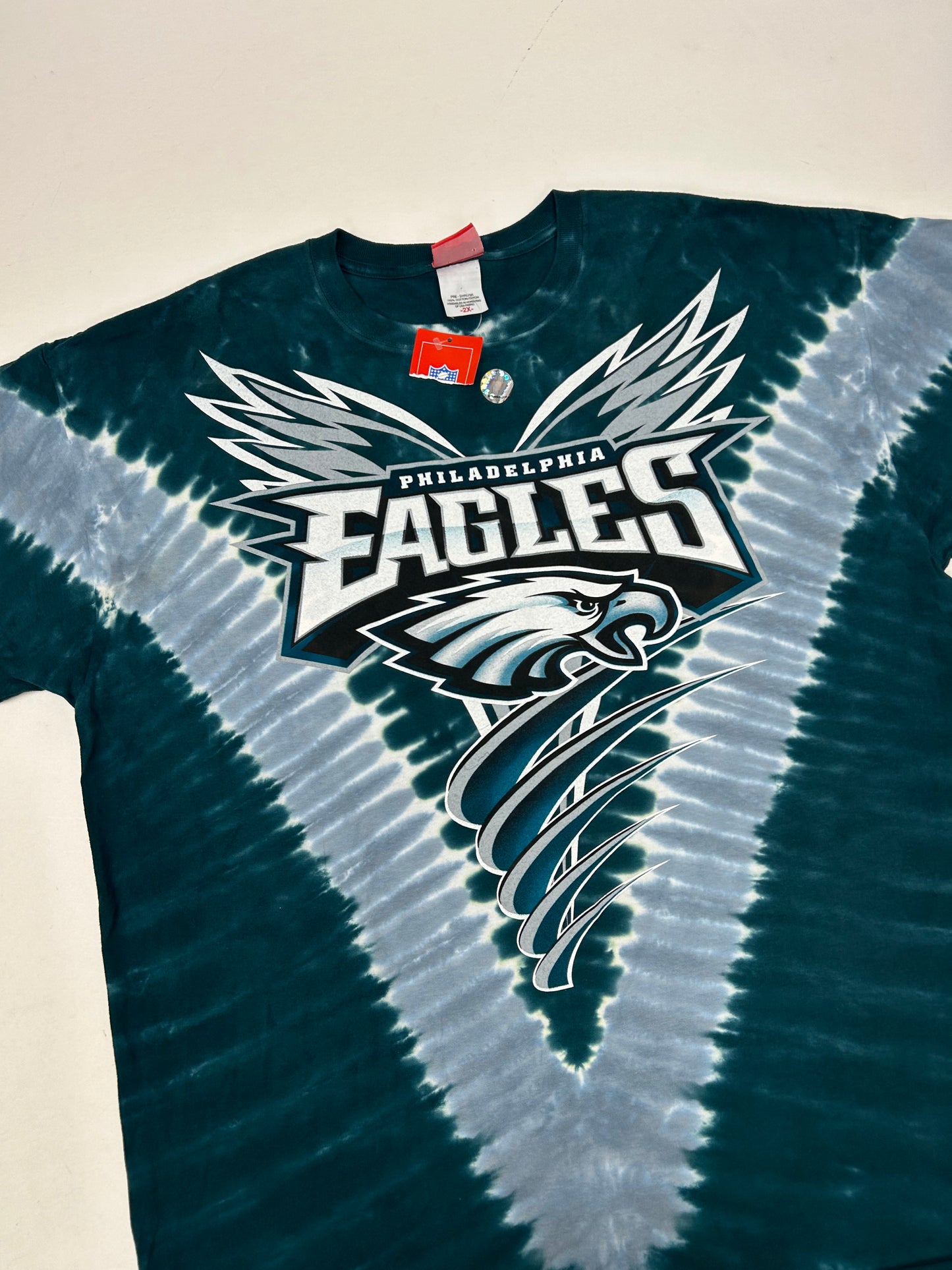 Vintage Philadelphia Eagles NFL Double Sided All Over Print Tie-Dye T-Shirt Size 2XL 26.25x32.5 Inches