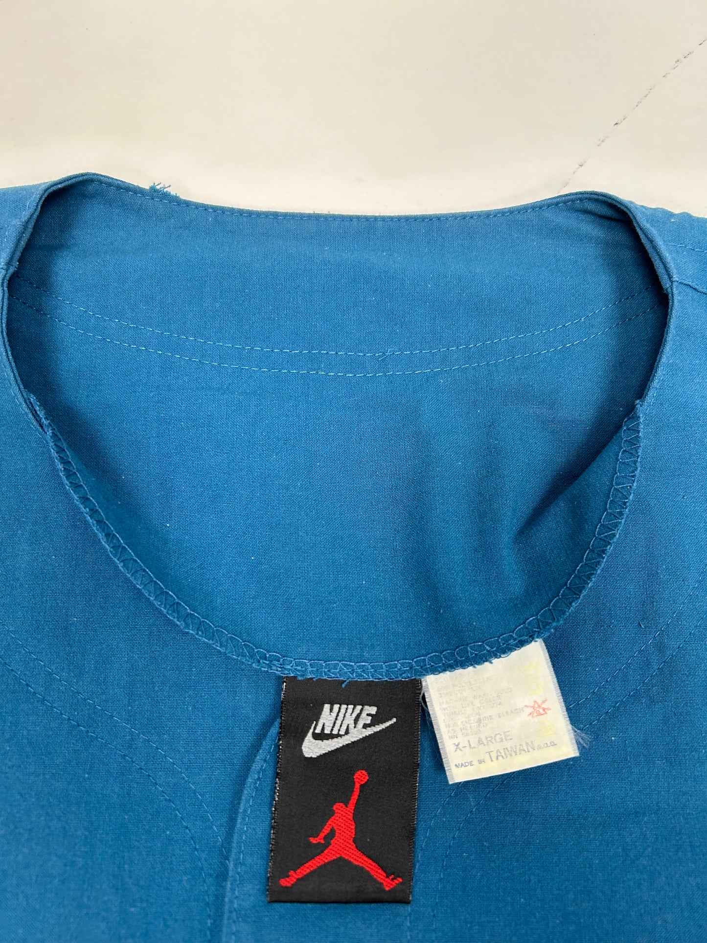 Vintage Nike Air Jordan 'Spellout Logo' Baseball Jersey Blue 1991 Rare XL 27.25x33.5x36 Inches