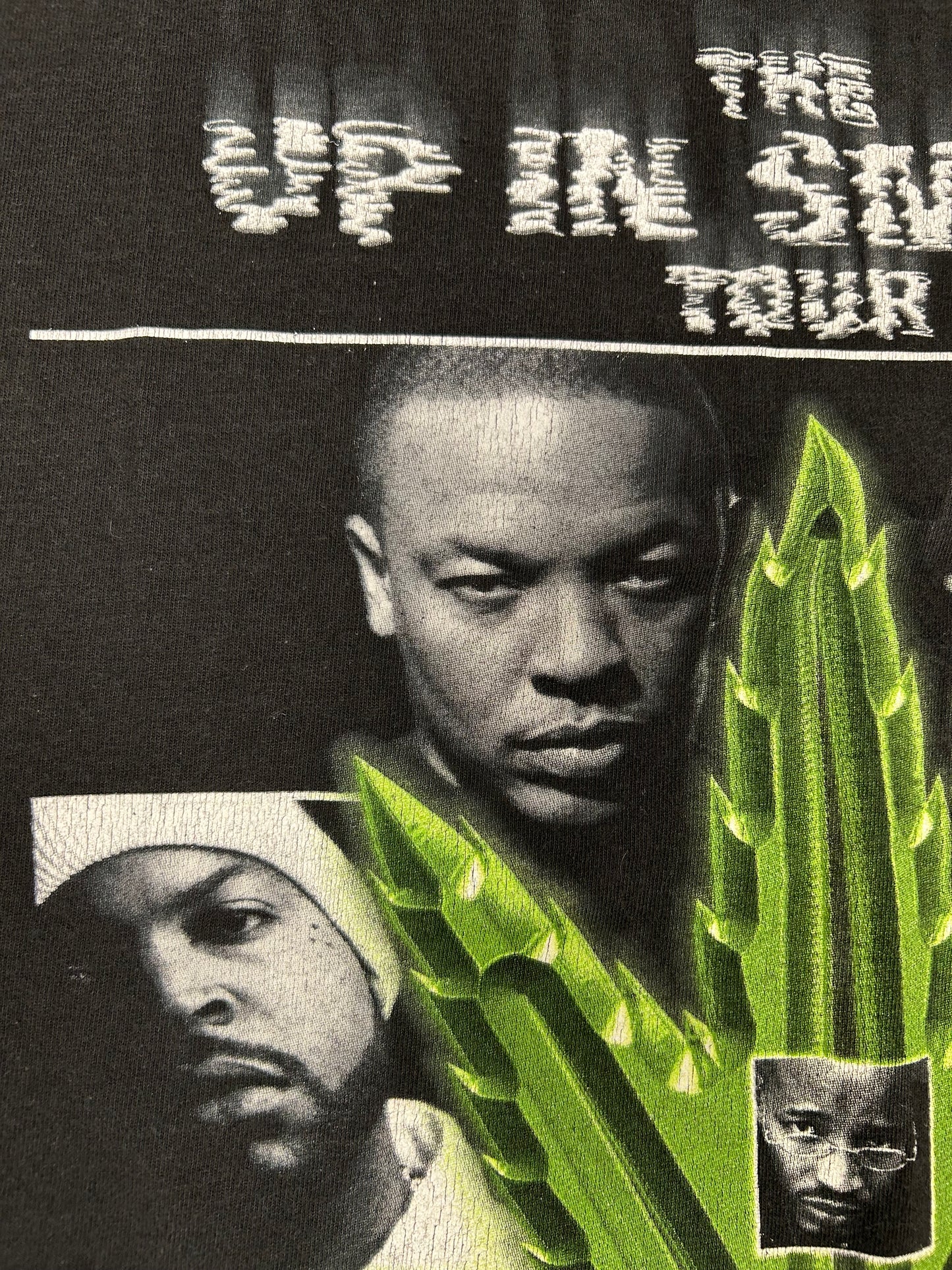 Vintage Up in Smoke Tour 2000 Snoop Dog Eminem Dr Dre Ice Cube Warren G. Rap Music Tee Large 22.5x28.25 Inches