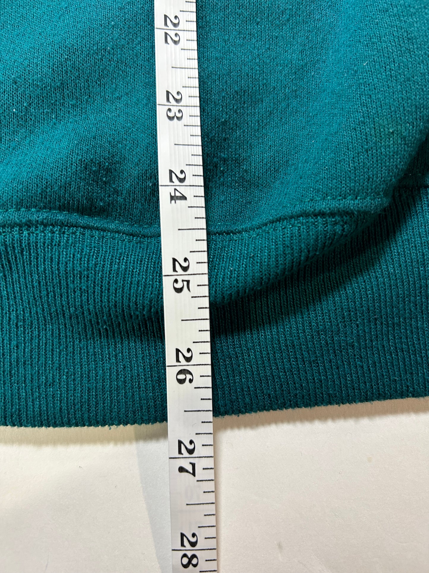 Vintage 90s Holiday Greetings Santa Christmas List Crewneck Sweatshirt Raglan Small 19.25x26.5 Inches