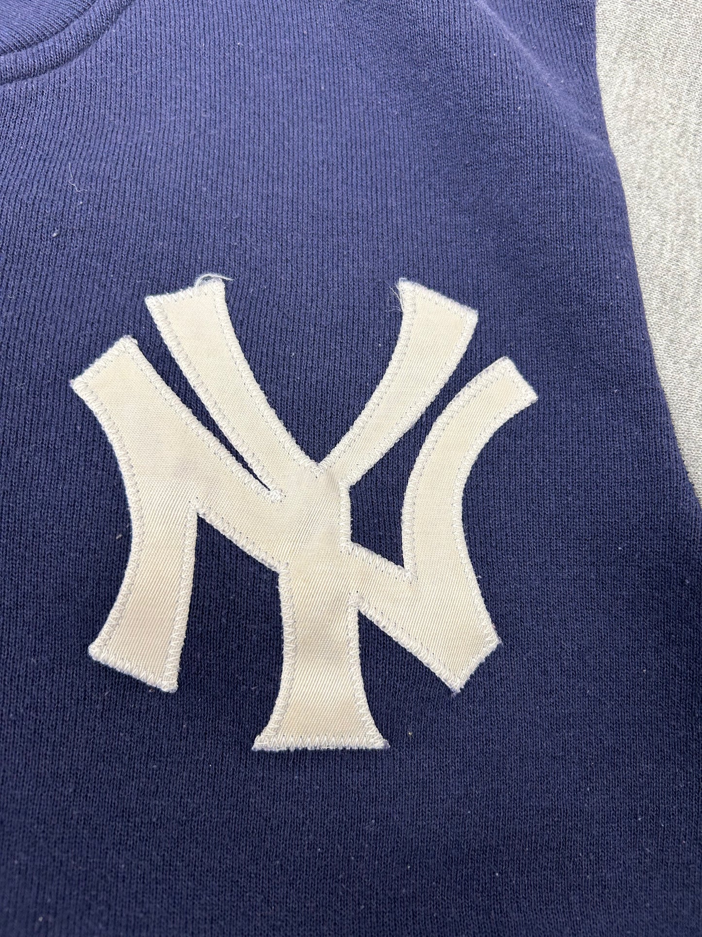 Vintage Majestic New York Yankees 1999 World Series Bomber Jacket Youth 17.5x21.5 Inches