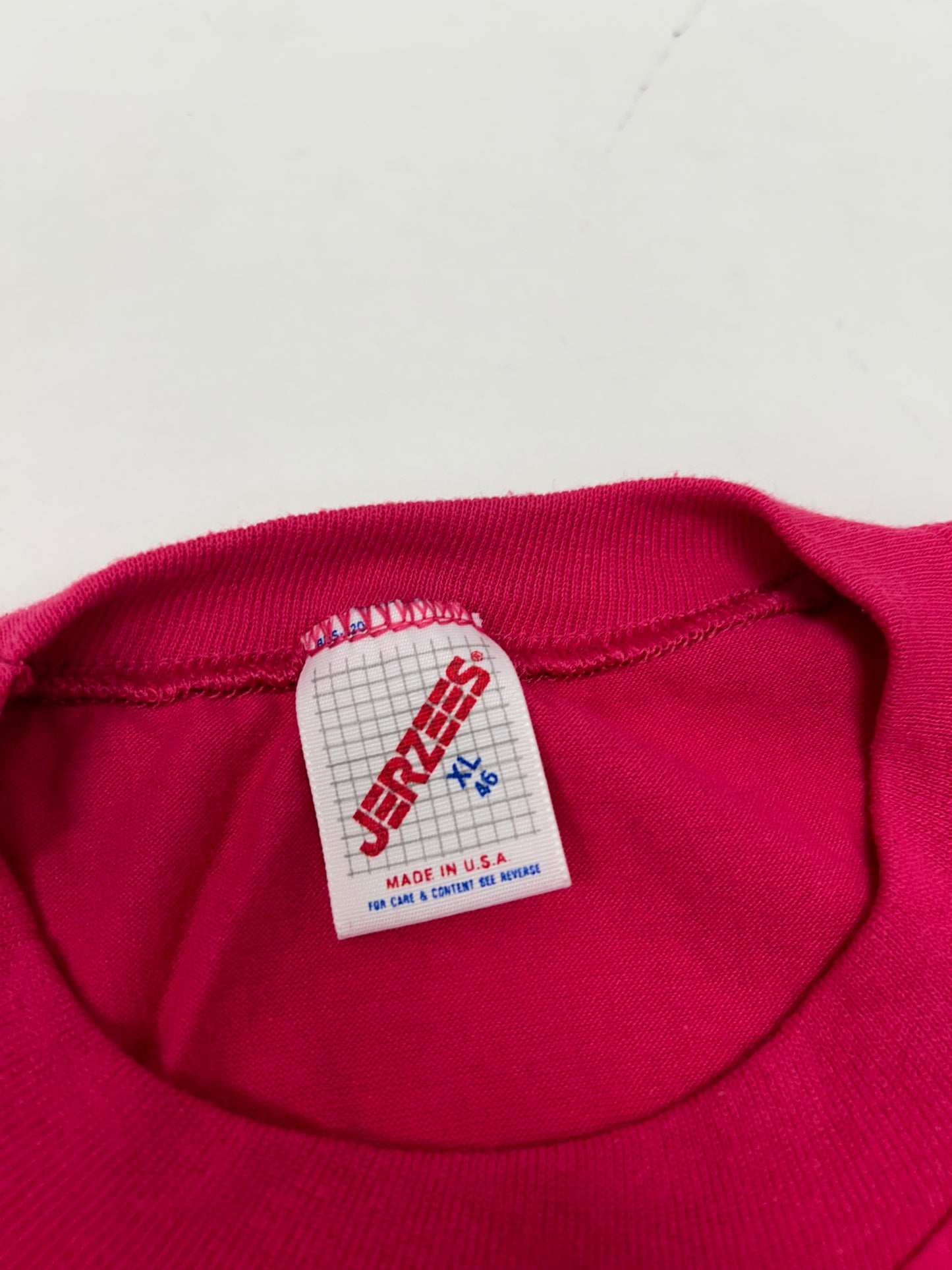 Vintage Detroit Michigan Destination Tee Pink Jerzees Tag 50/50 Blend USA Large Fit 21.5x28.5 Inches