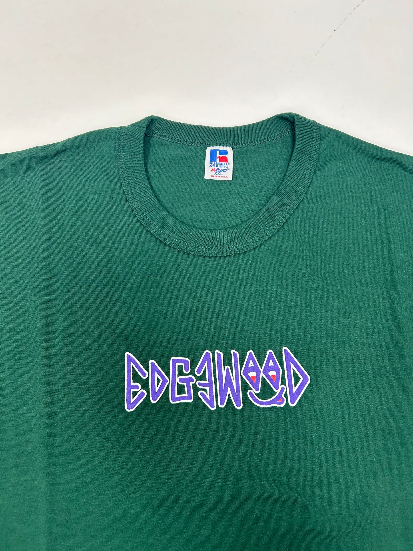 Edgewood NJ first edition “Deeper Than The Roots.” Tee 2XL 26.5x33 Inches 90s Russell Athletic NuBlend 50/50 USA Forest Green