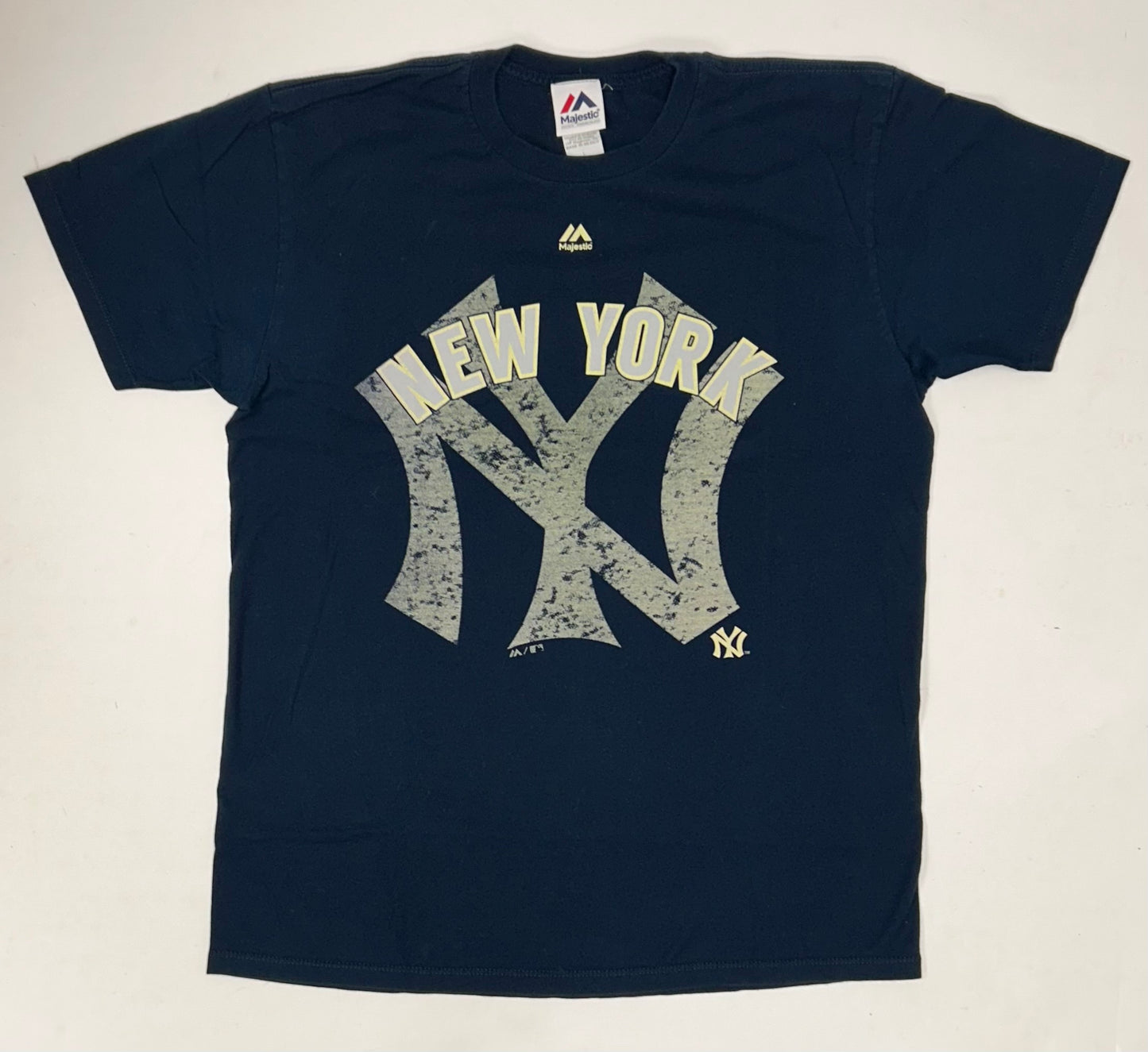 2000s Majestic New York Yankees 1923-2009 27 Championship Banners MLB Tee Large 21.5x28.75 Inches