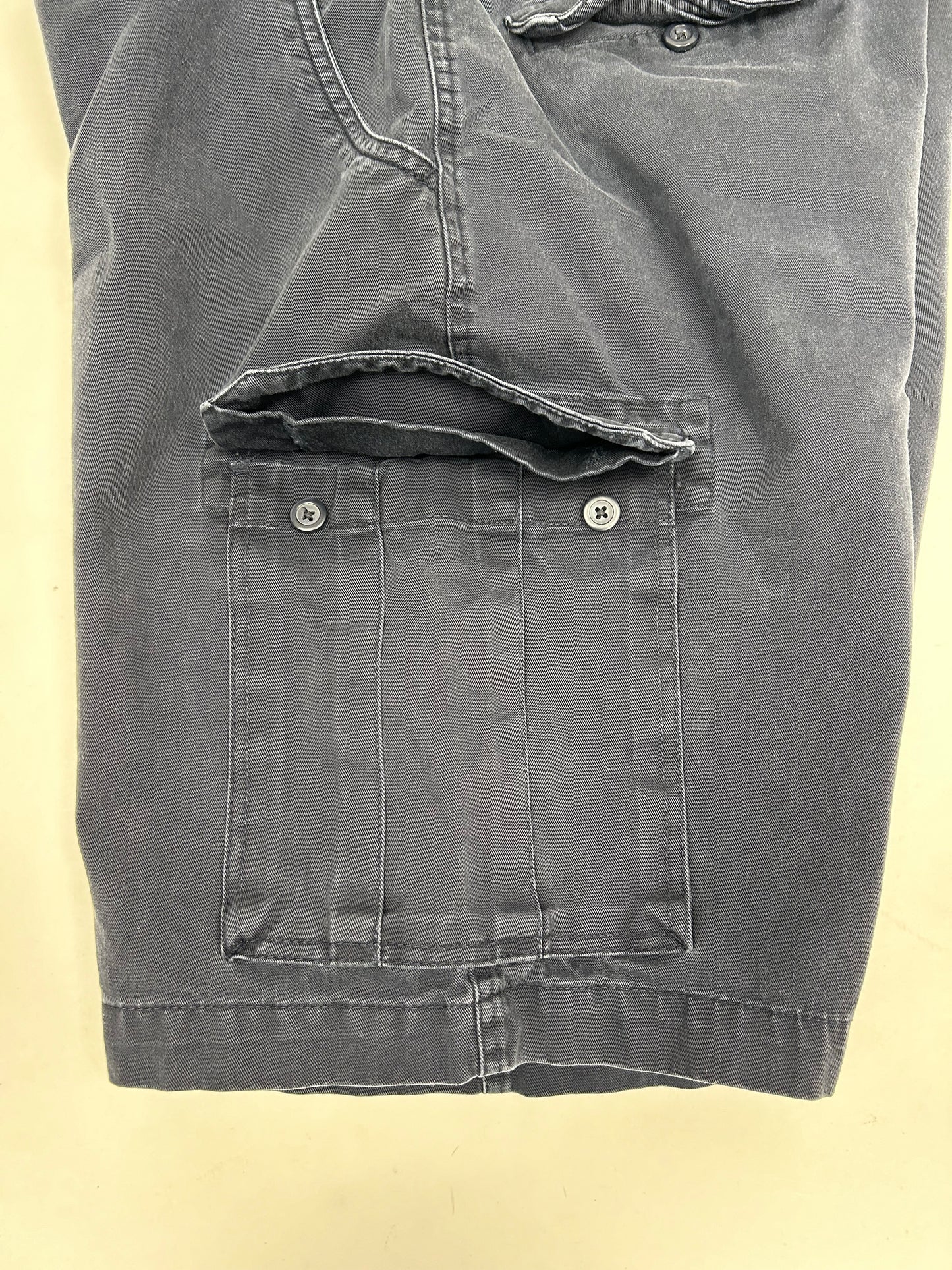 Vintage Tommy Hilfiger cargo shorts