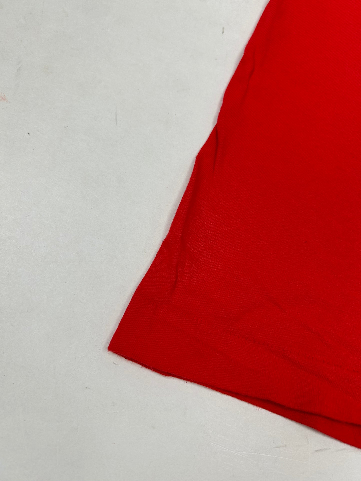 Vintage 90s Marlboro Country Store M Logo Pocket Tee XL Fit
