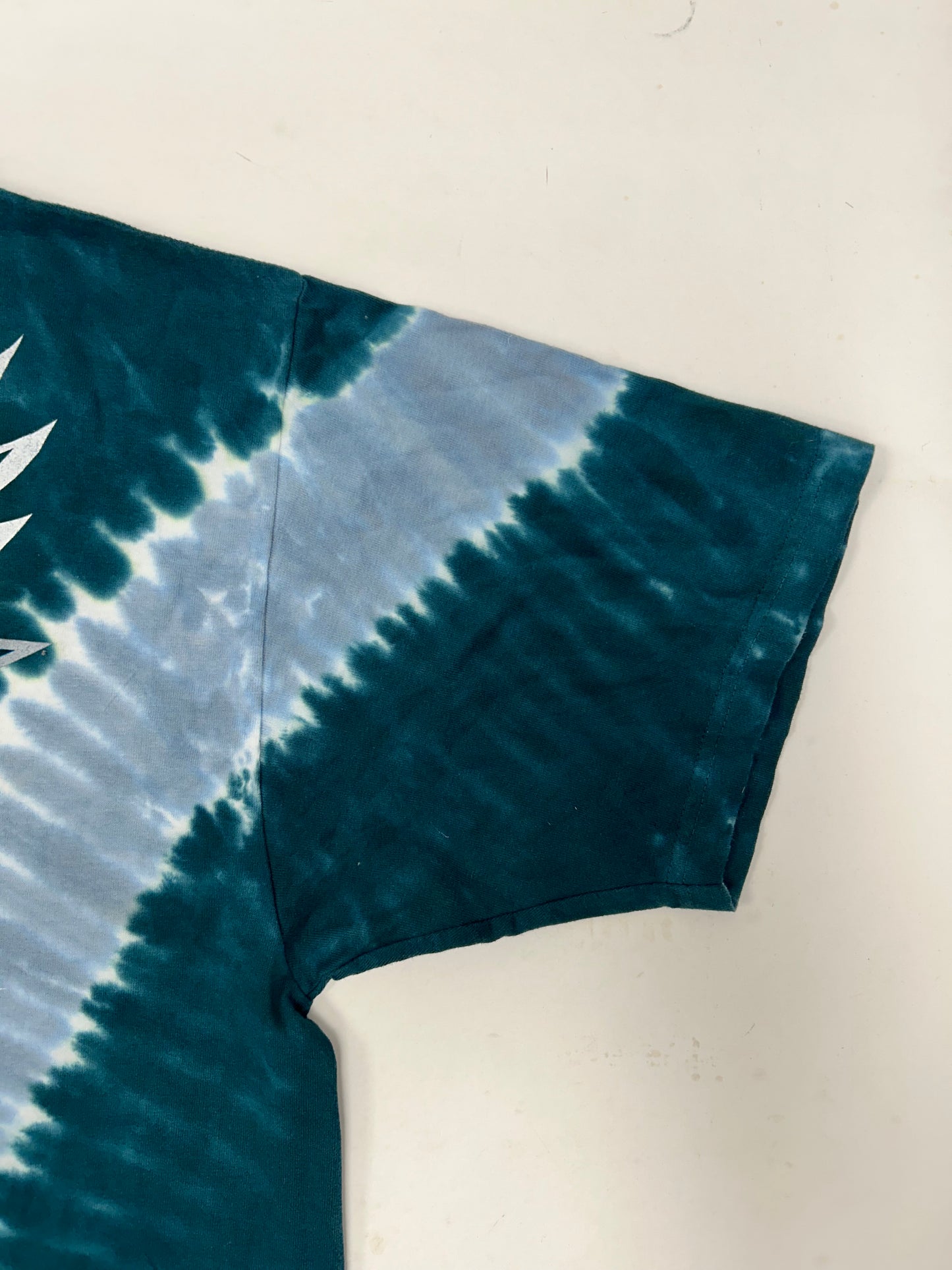 Vintage Philadelphia Eagles NFL Double Sided All Over Print Tie-Dye T-Shirt Size 2XL 26.25x32.5 Inches