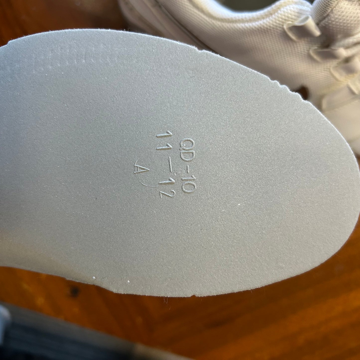 Nike Shox Avenue White 833584-100 2016 As Is No Box Good Condition