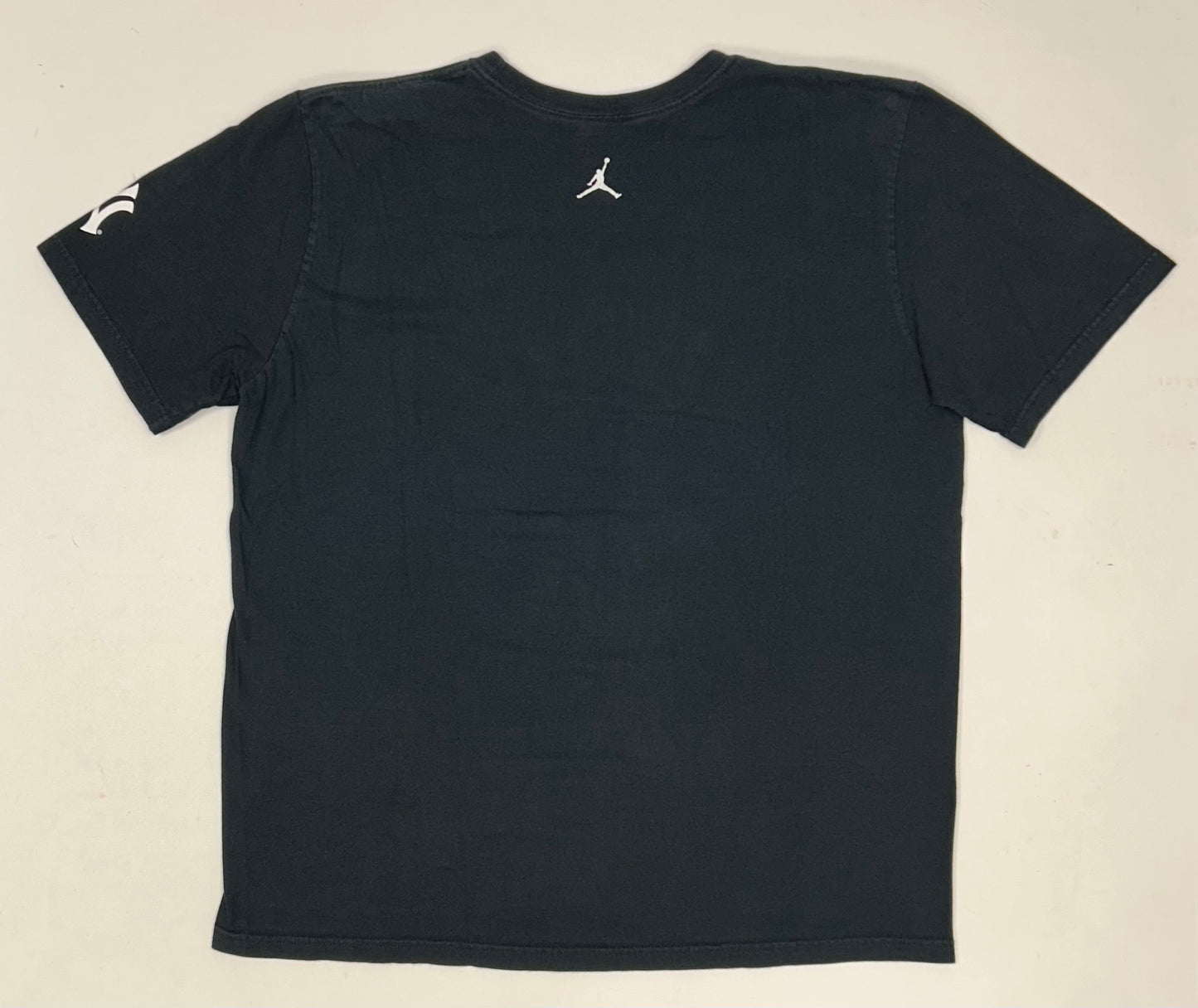 Jordan Brand RE2SPECT Derek Jeter New York Yankees MLB Tee XL 24x29.5 Inches Fading