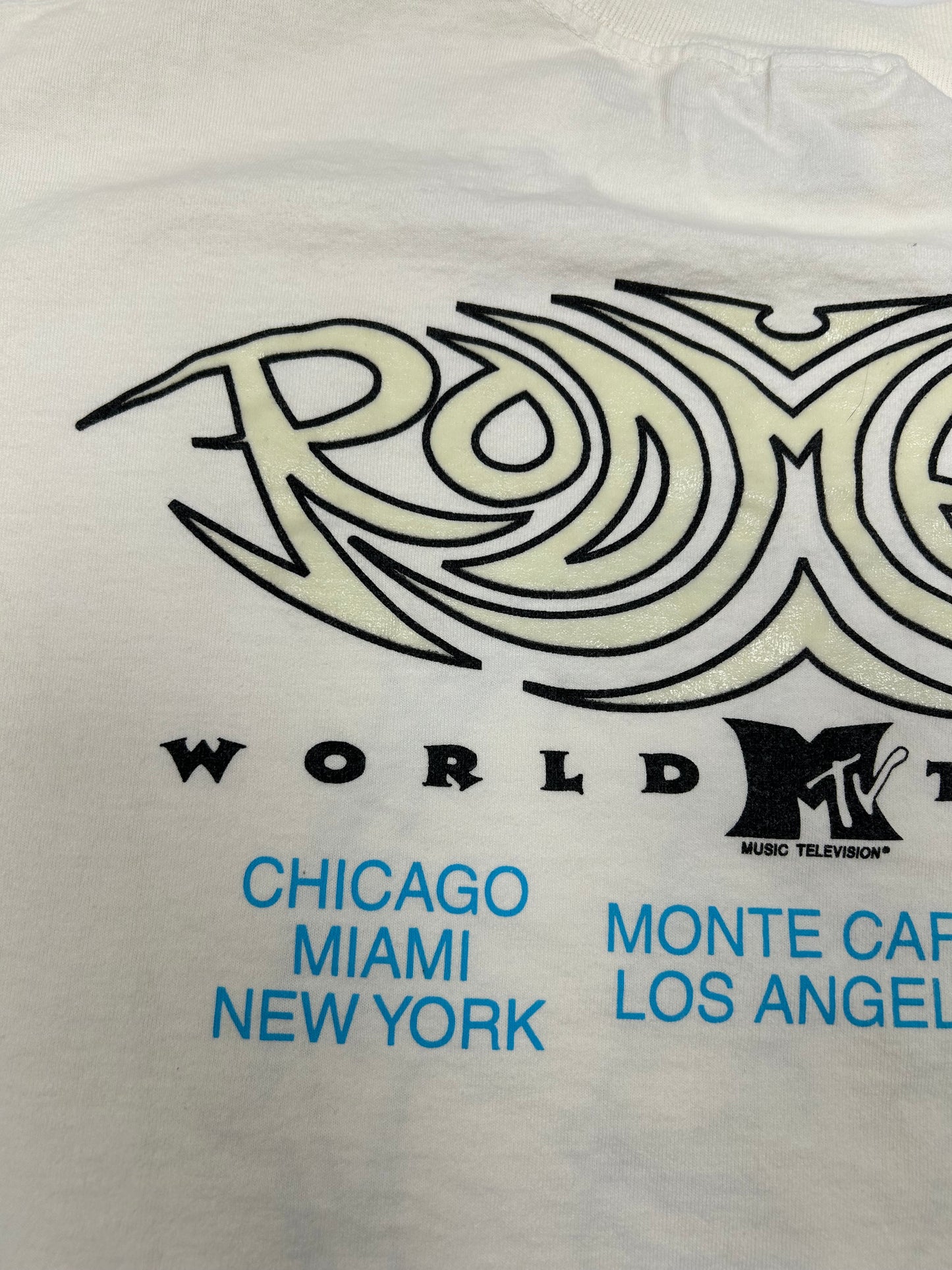 Vintage Dennis Rodman MTV World Tour 1996 Promo Tee Large 21.25x29.25 Inches As Is White