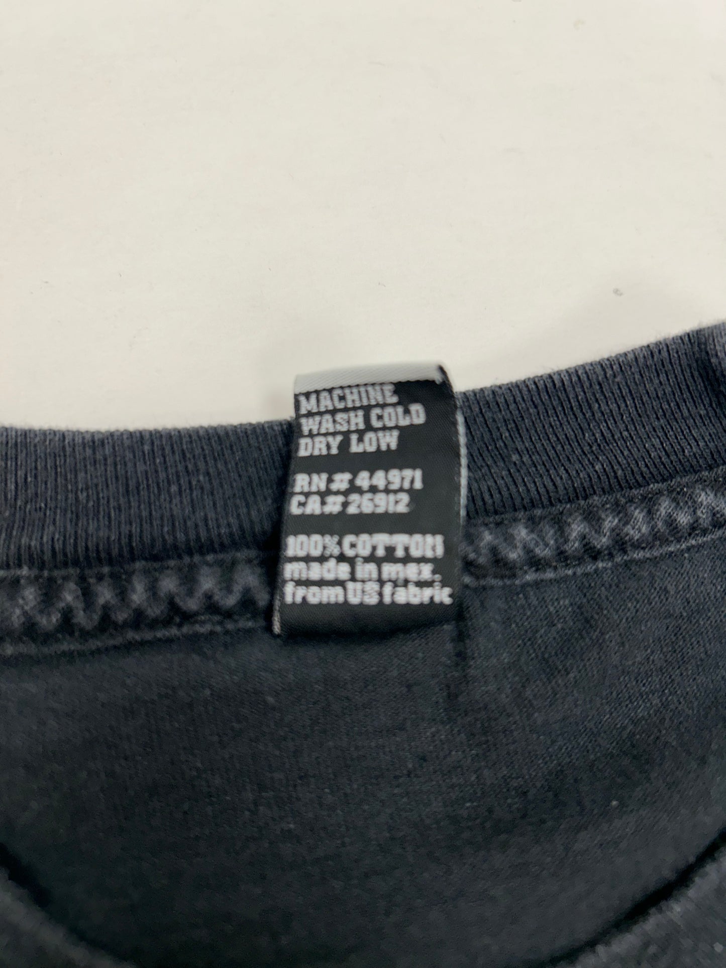 Vintage 00s Rogue Status University Of Shut The Fuck Up Skate Tee Medium