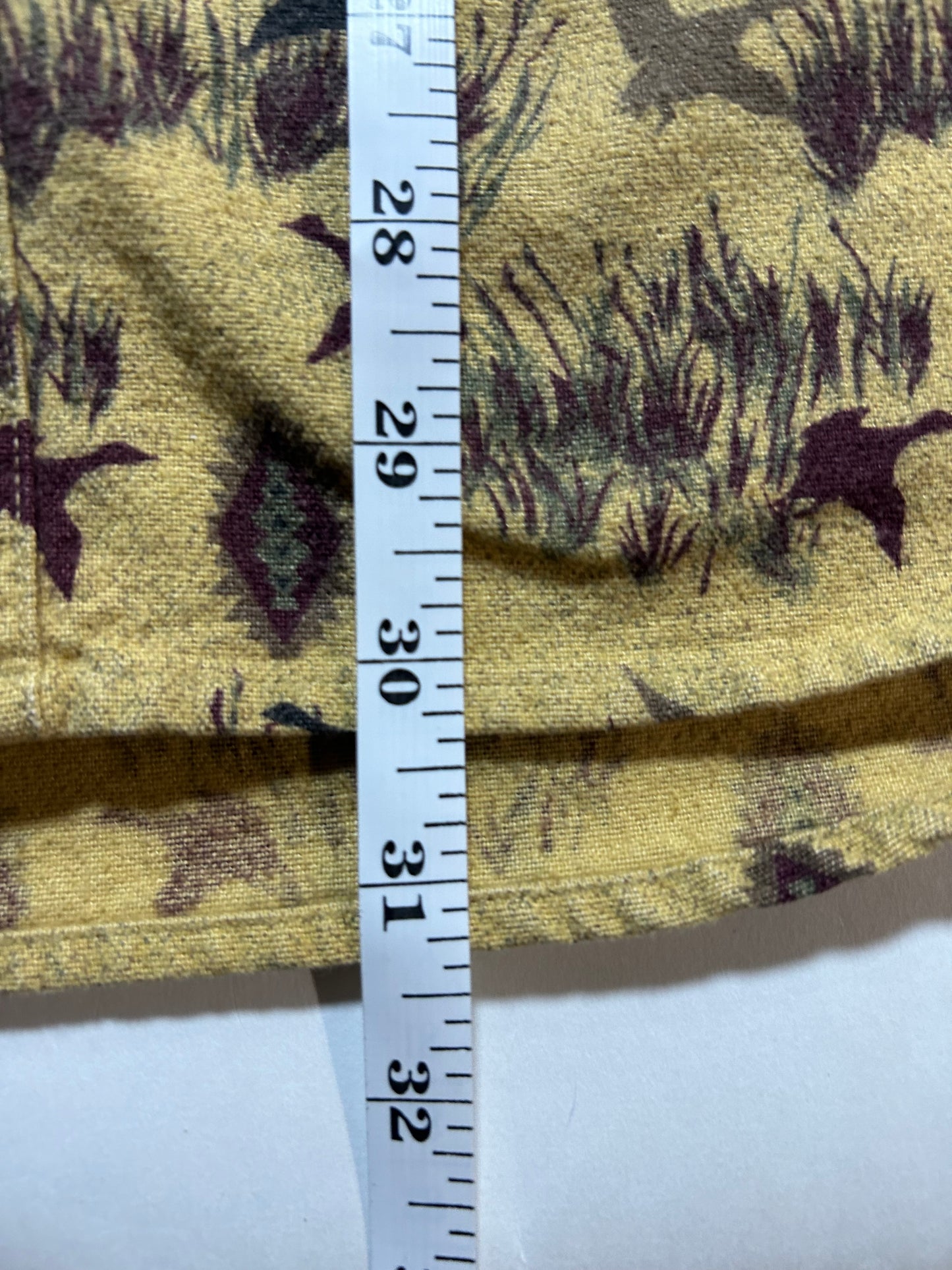 Vintage Cabelas Geese Hunting All Over Print Button Shirt Medium 22.5x30.25/31.25 Inches