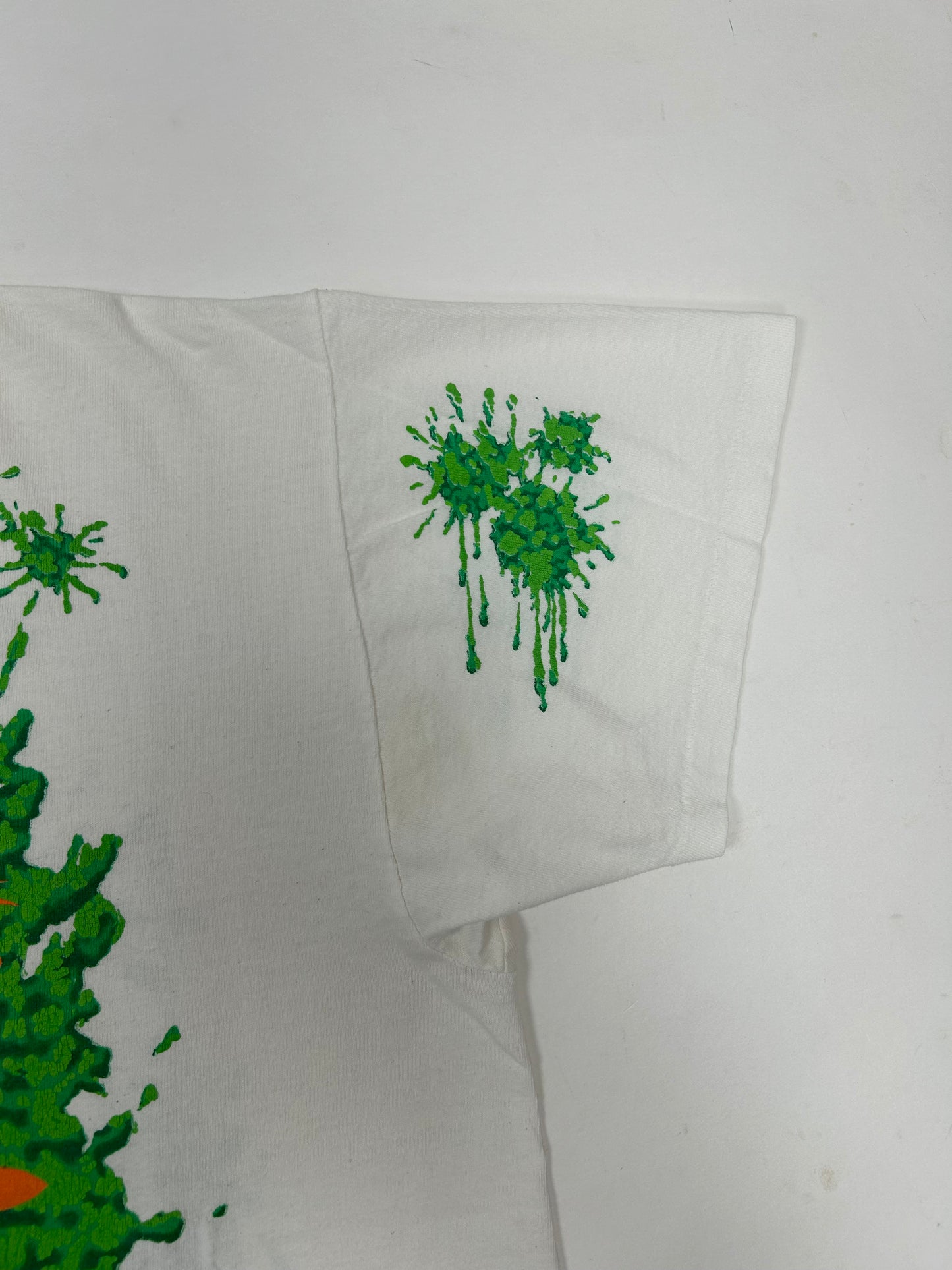 Vintage Nickelodeon Studios Production Dept. Universal Studios Slime Tee Large 22.5x28.75 Inches