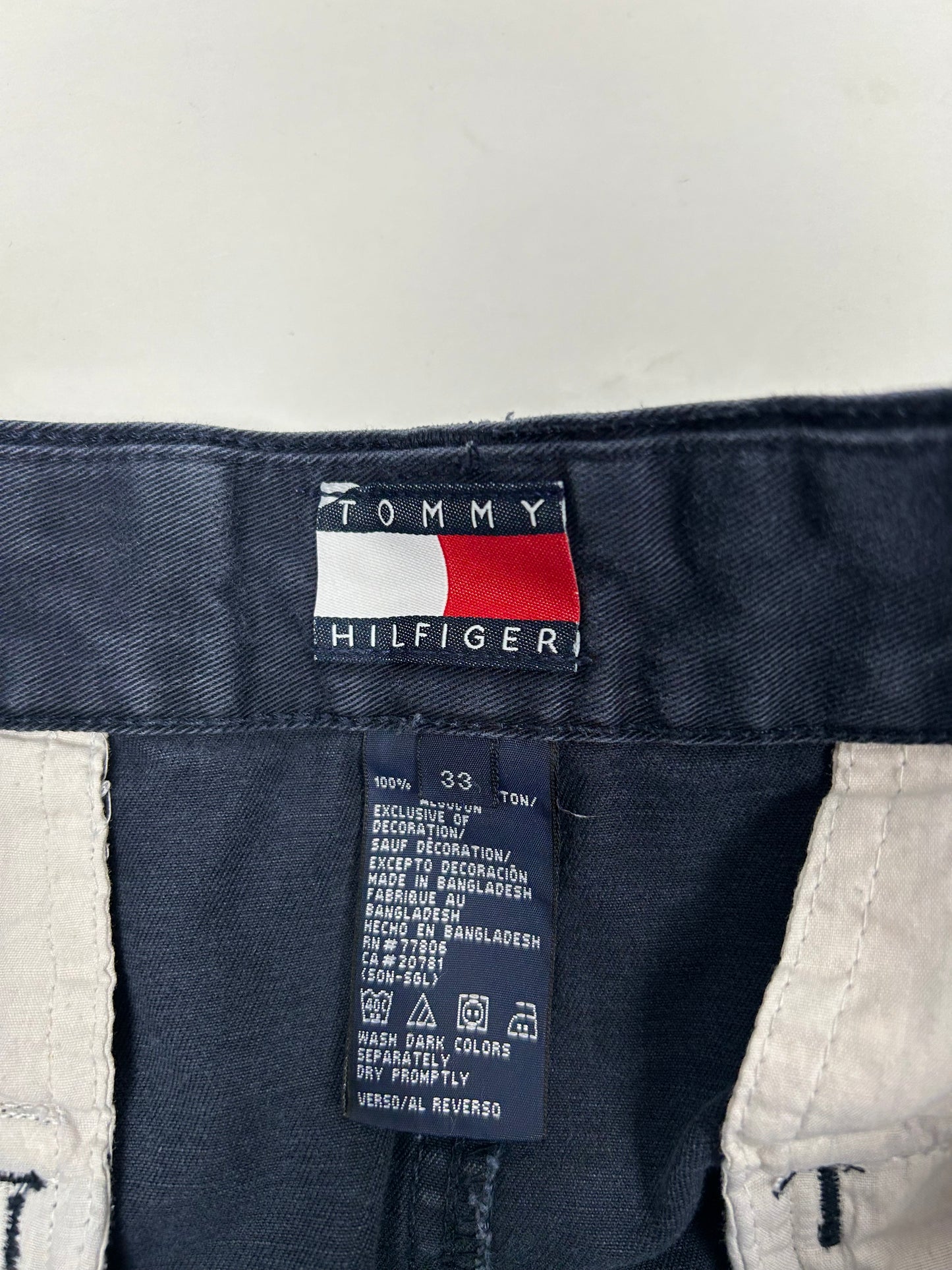 Vintage Tommy Hilfiger cargo shorts