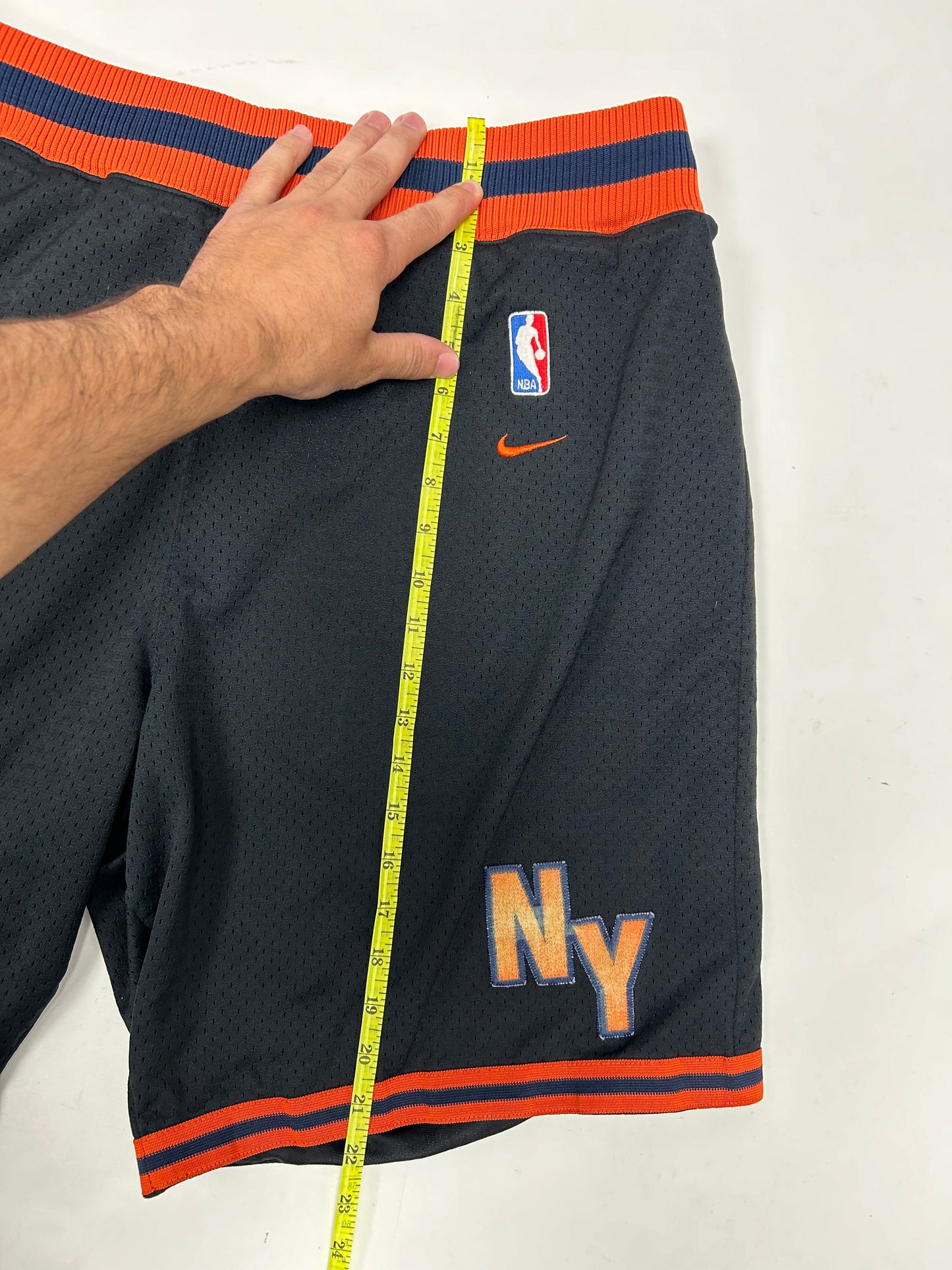 Vintage Nike Team New York Knicks Shorts 1978 Throwback Rewind Mens XL 20x22.25 Big Fit Elastic & Drawstrings Works 90s
