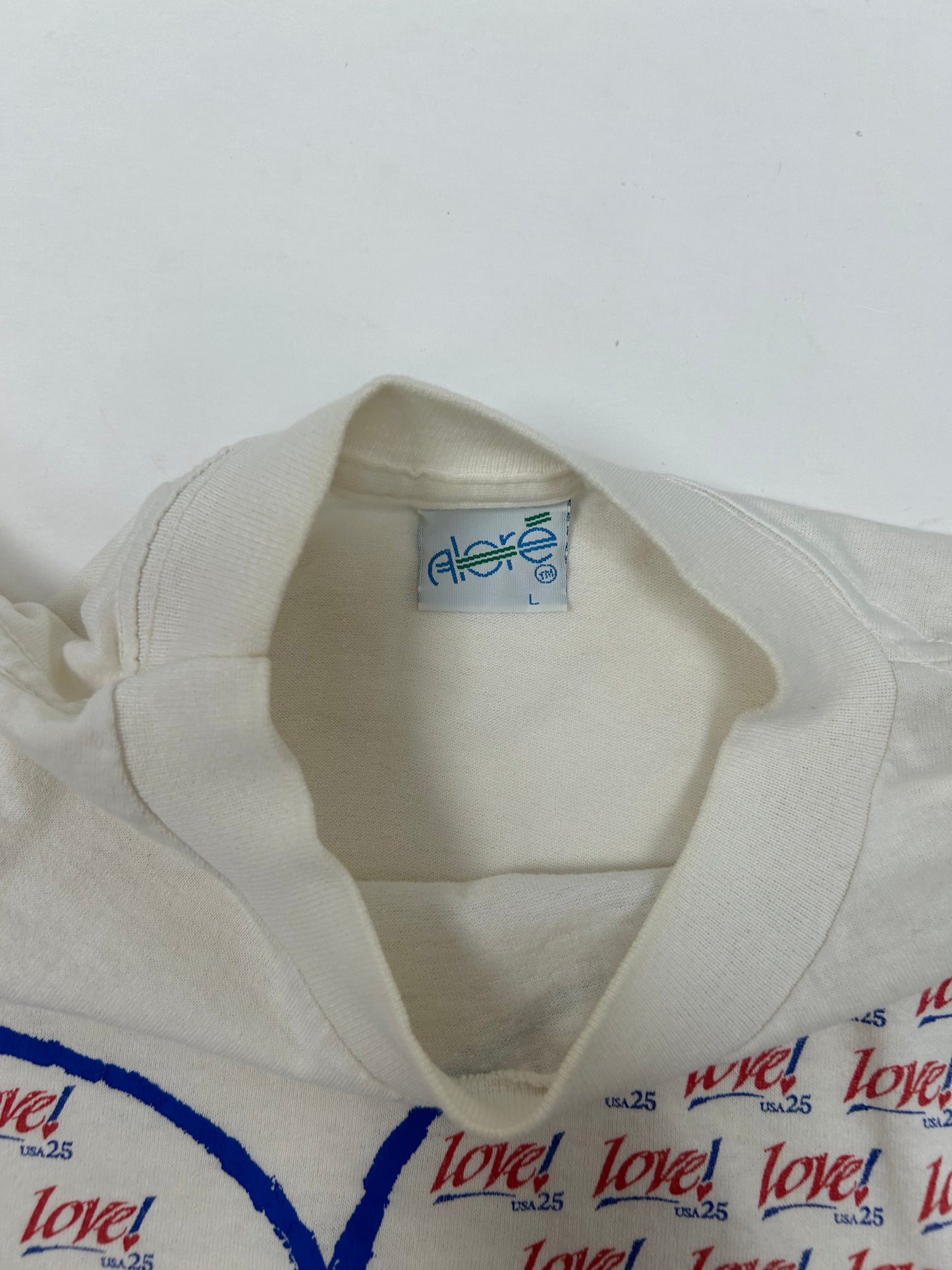 Vintage 90s Love USA 25 Postage Stamps T-Shirt Single Stitch Made in USA M/L Fit 20.75x26.25 Inches