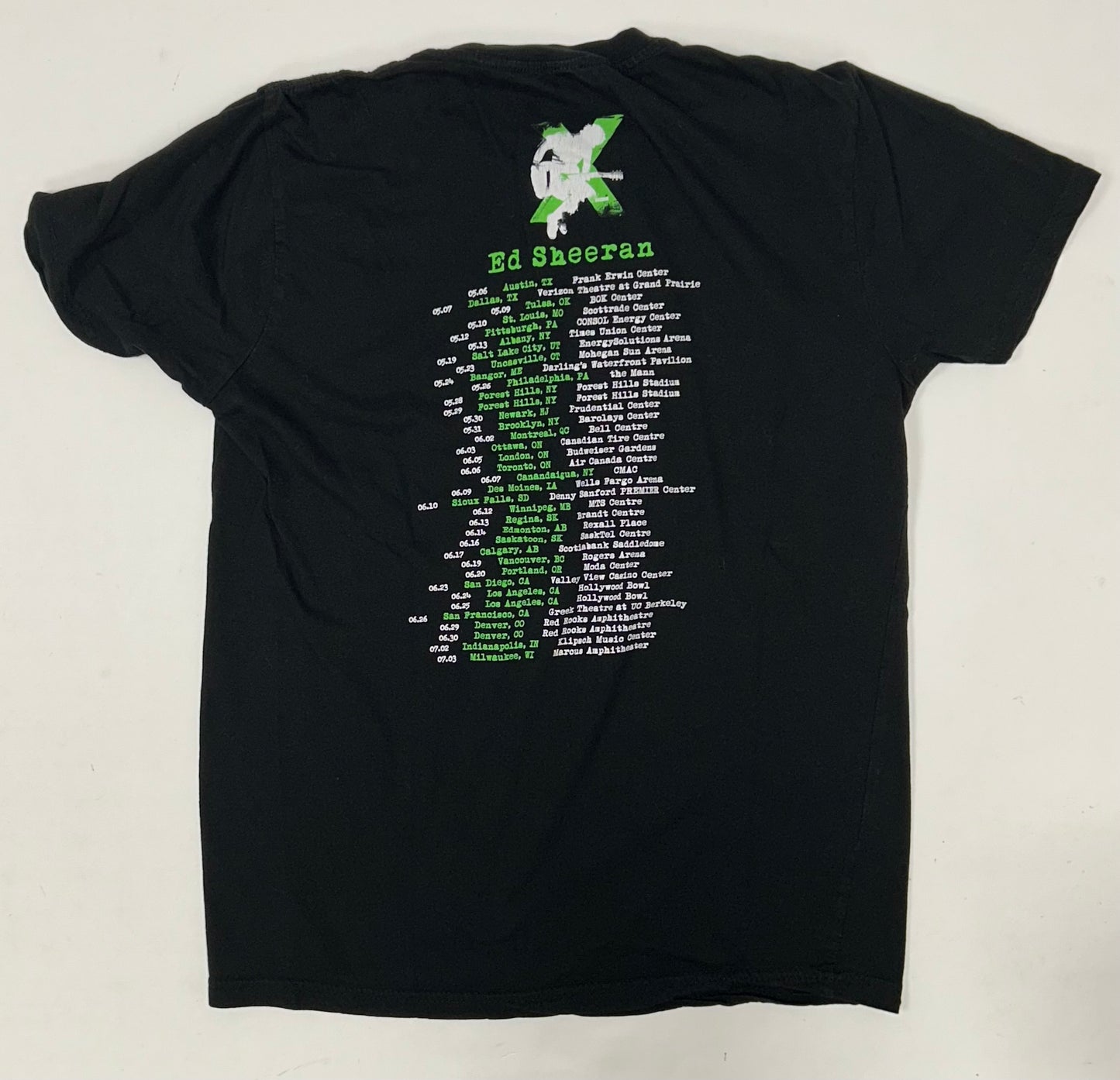 2015 Ed Sheeran Tour Music Band Tee Medium 19.25x26.5 Inches