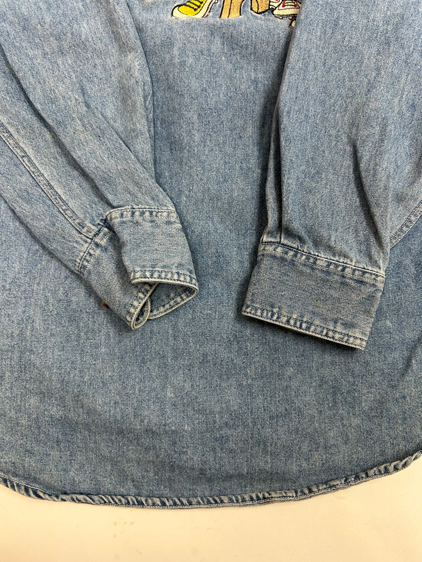 Vintage 1993 Acme Clothing Co. Warner Bros Football Embroidered Logo Denim Button Up Shirt Medium 23.75x30.75 Inches