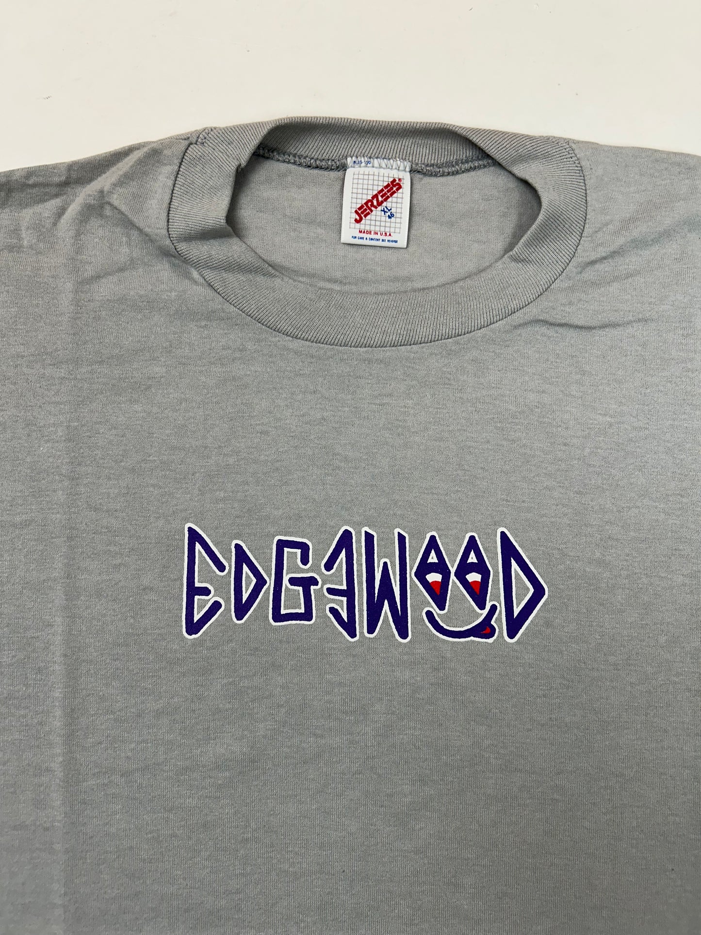 Edgewood NJ first edition “Deeper Than The Roots.” Tee XL/L Fit 22.5x29.5 Inches 90s Jerzees 50/50 Blend USA Made Slate Gray