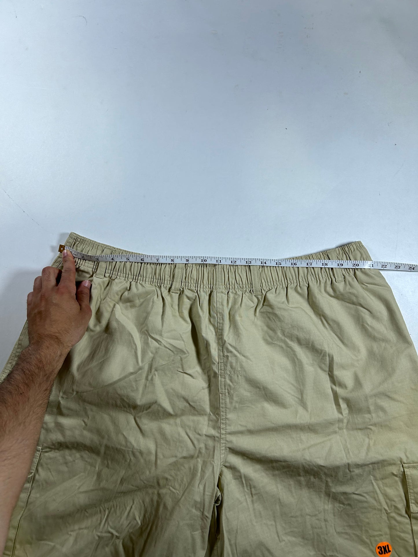 Adidas New York Knicks Shorts Cargo NBA Tan Has Sticker 3XL 21.5x24.5 Inches