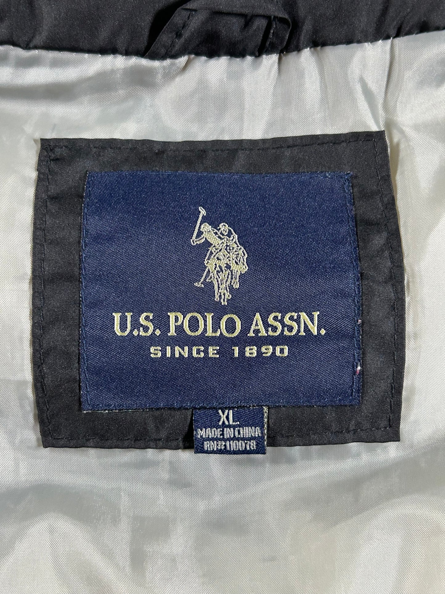 US Polo Assn Men’s Full Zip Puffer Vest Black Lined With Pockets Size XL 26.25x28.5 Inches