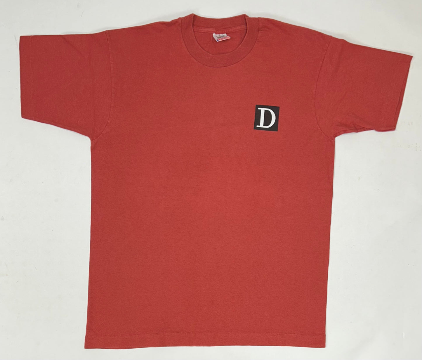 Vintage Dewar’s Scotch Alcohol Company Promo Shirt Large 21.25x28.5 Inches Tan USA