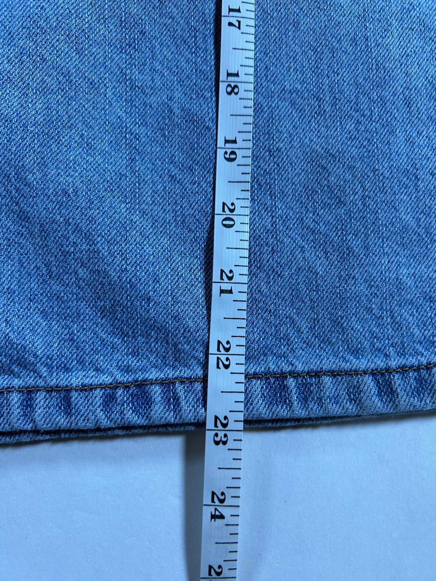 Vintage Levi's 550 Denim Blue Jean Shorts Relaxed Fit 36 18.25x23 Inches Cotton Lesotho