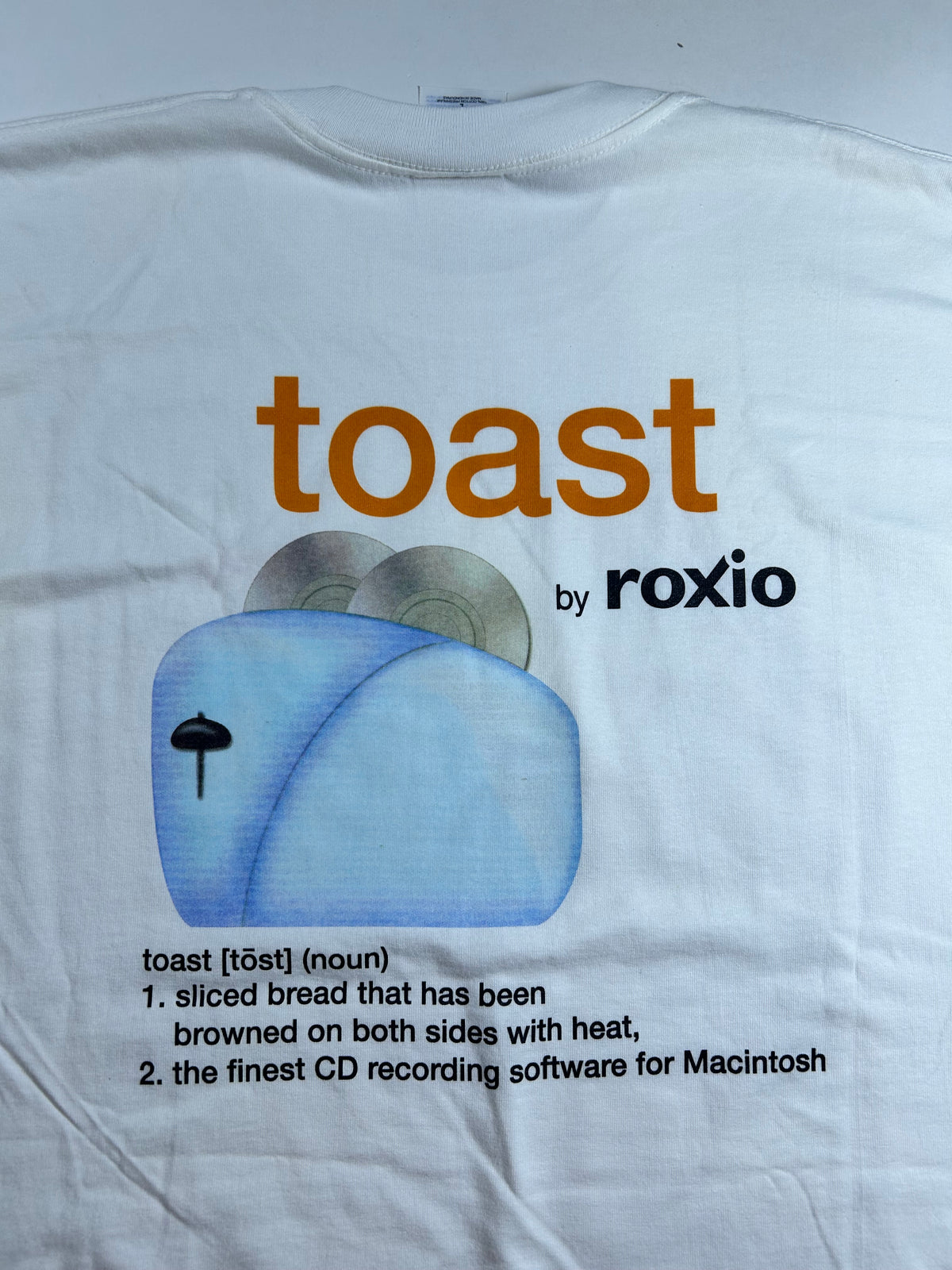 Vintage Toast Roxio CD DVD Technology Macintosh Software T-Shirt Computer Large 22x30.5 Inches Clean