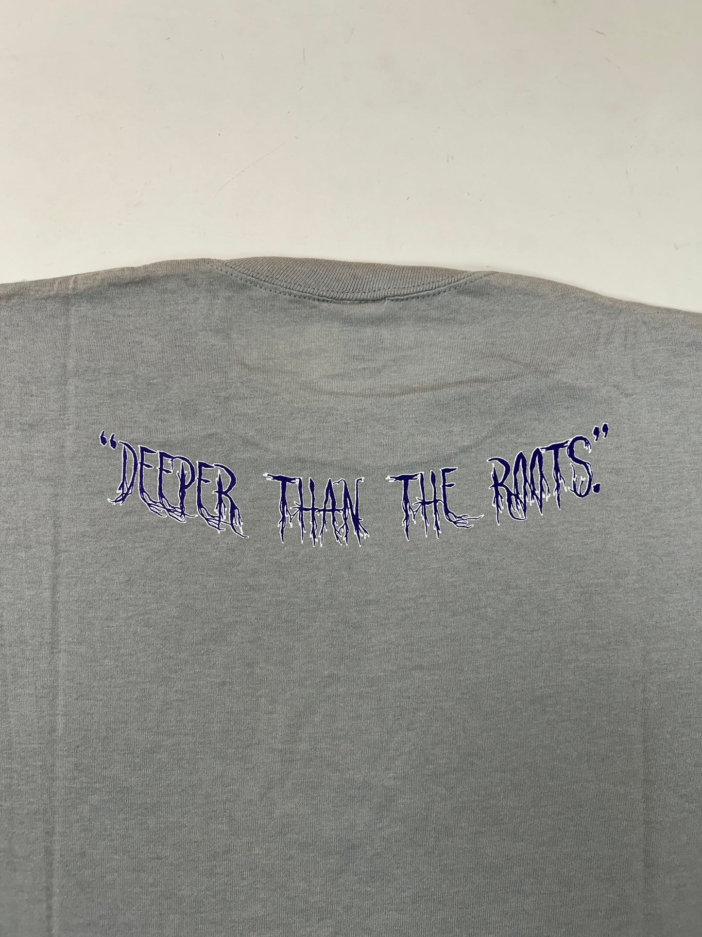 Edgewood NJ first edition “Deeper Than The Roots.” Tee XL/L Fit 22.5x29.5 Inches 90s Jerzees 50/50 Blend USA Made Slate Gray