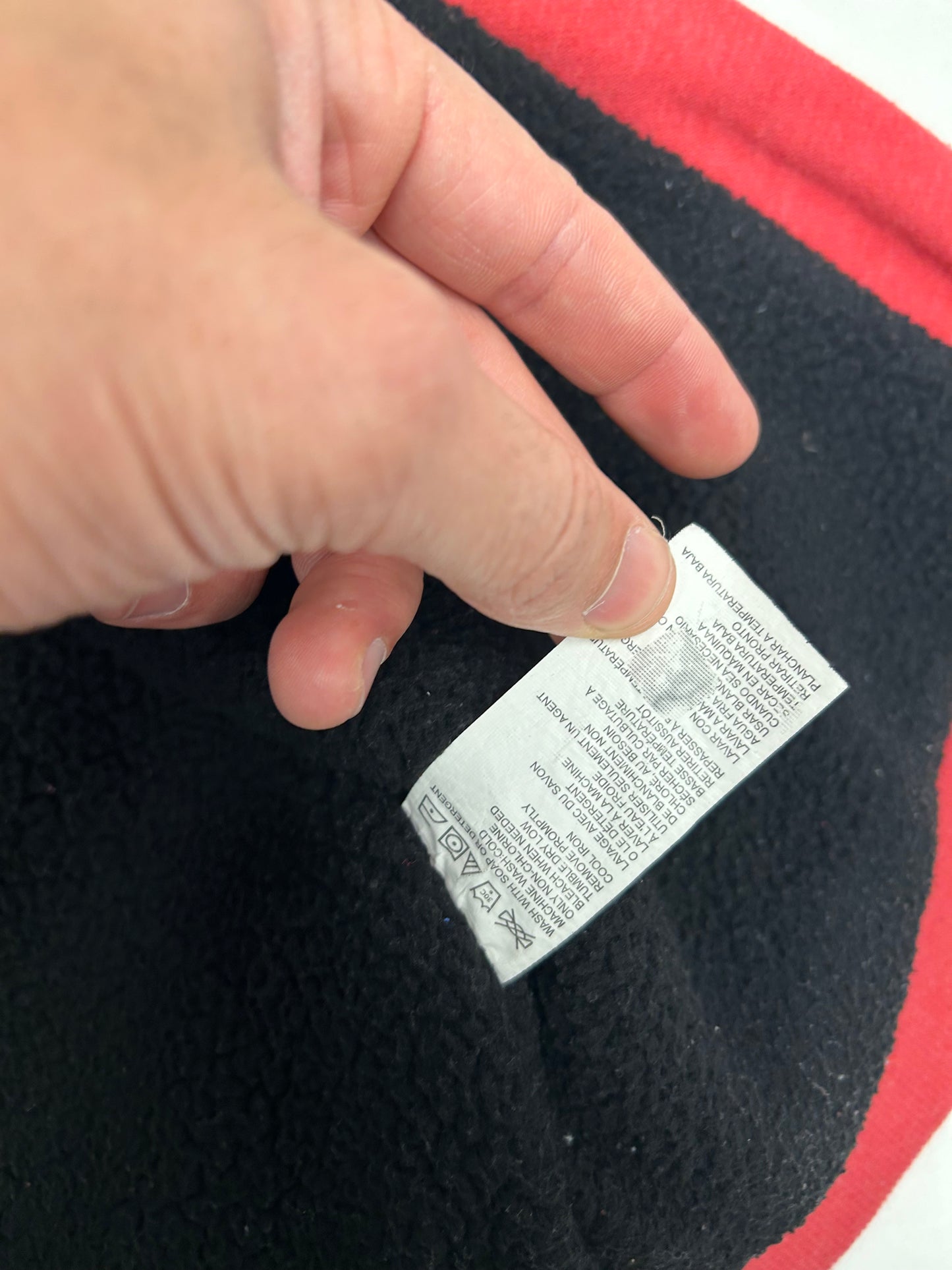 Vintage 00s Quiksilver Boarding Brand Fleece Inside Zip Hoodie Sweatshirt Small 22.25x27.75 Inches