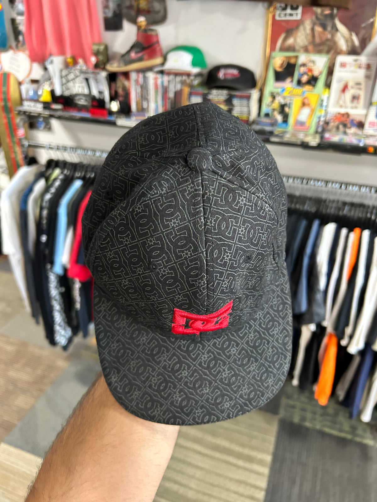 Vintage 2000s DC Shoes All Over Repeat Logo FlexFit Hat Small/Medium Fit