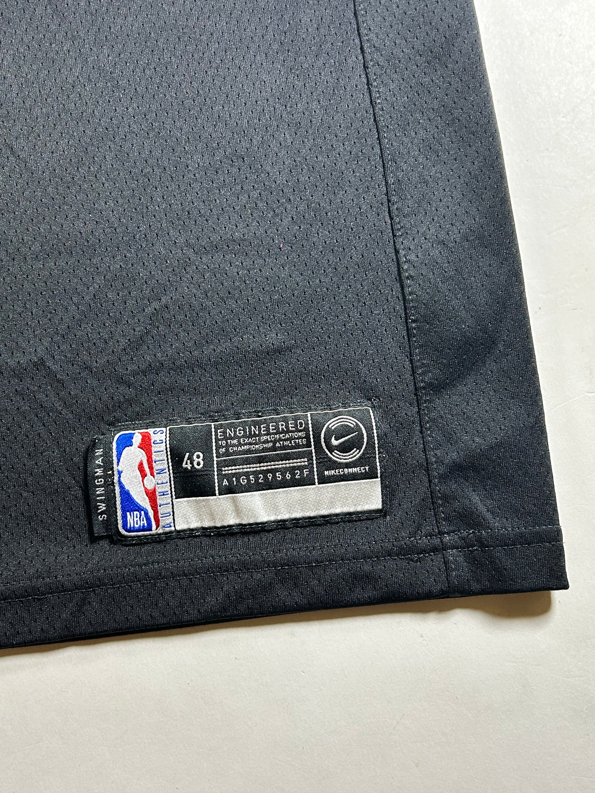 Giannis Antetokounmpo Milwaukee Bucks Nike Swingman Jersey Large 48 21x28.5 Inches