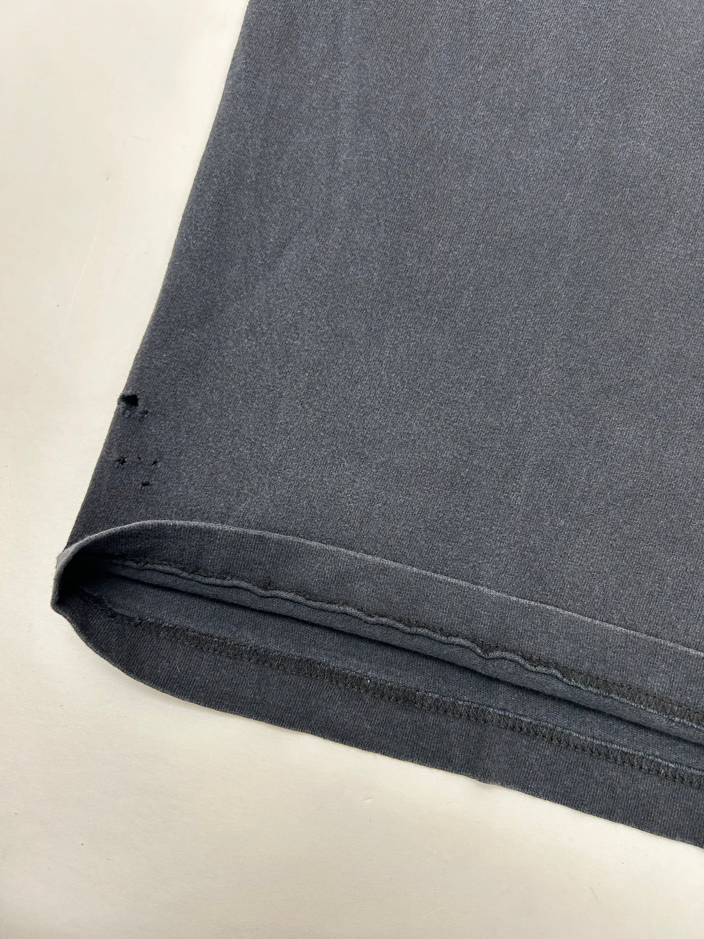 Vintage 2000s DGK Dirty Ghetto Kids Sky’s Not The Limit Skate Tee Skateboarding XL 23.5x30 Inches