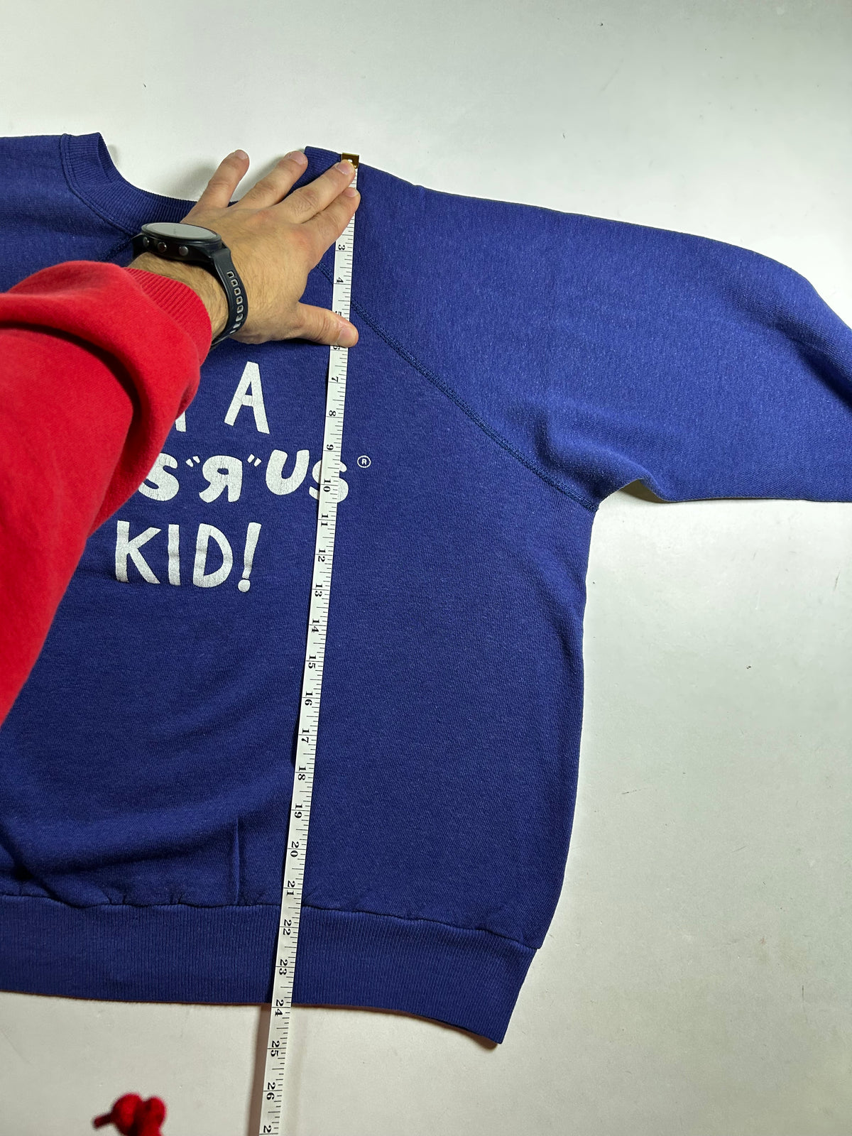 Vintage 80s Toys R Us Raglan I’m A Toys “R” Us Kid! Crewneck Sweatshirt Blue As Is Small Fit 23.75x24 Inches As Is
