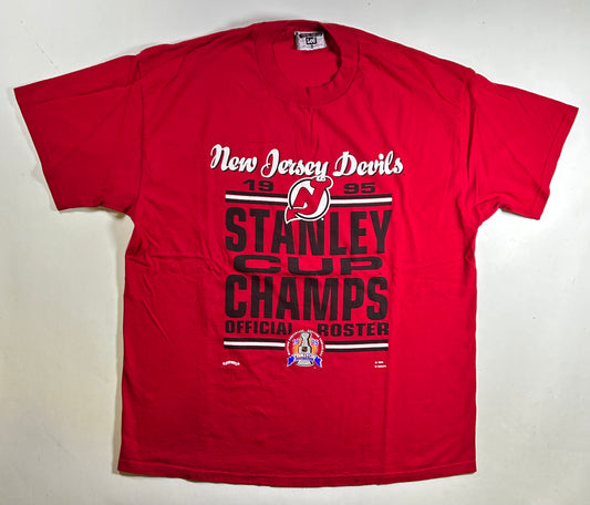 Vintage Nutmeg 1995 New Jersey Devils NHL Stanley Cup Champions Roster Tee Tagged XL 24.25x30.25 Inches