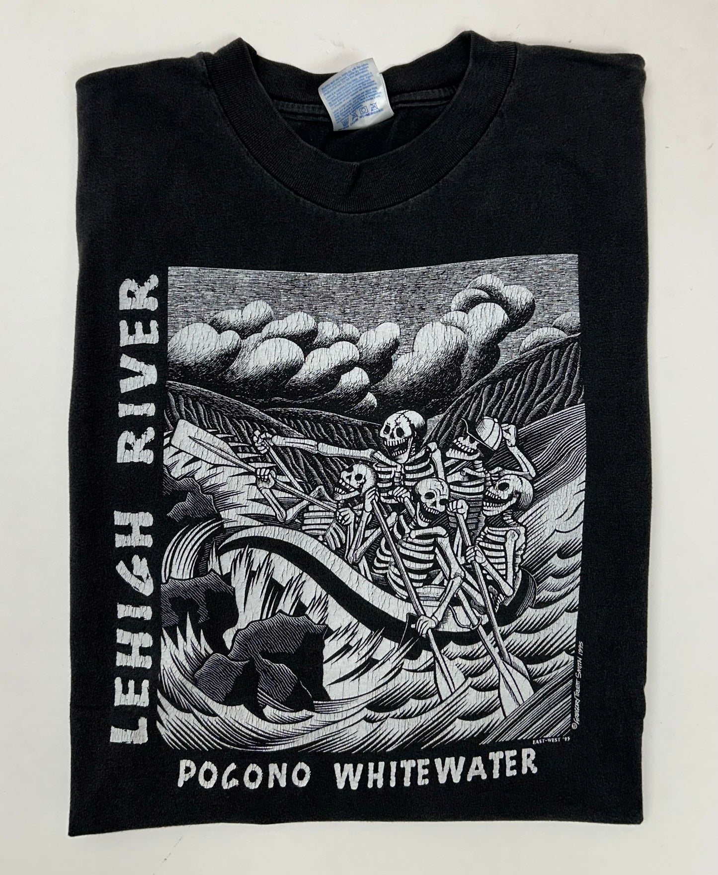 Vintage 90s Lehigh River Pocono Whitewater Rafting Skull Graphic Tee Large 21.5x27.75 Inches