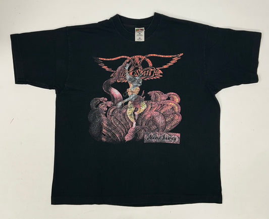 Vintage 1997 Aerosmith Nine Lives Tour Cat Band Music Parking Lot Tee XL/L Fit 23.5x27.25 Inches