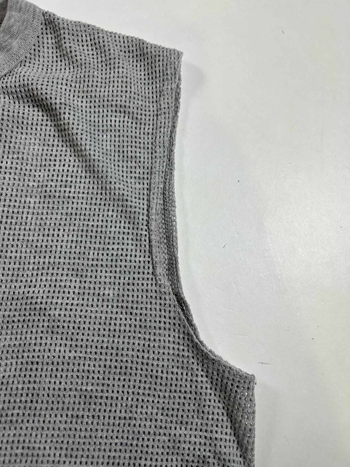 Jerzees Mesh Tank Top Sleeveless Shirt Medium Gray Made USA 90s Vintage Blank 20.25x26.25 Inches