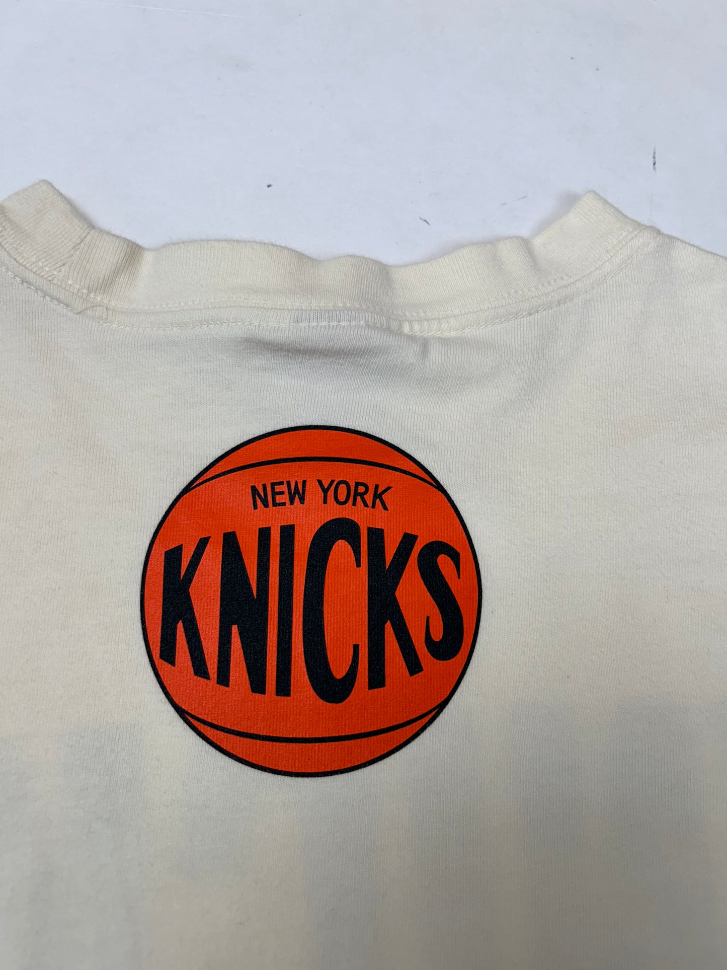 Mitchell & Ness Hardwood Classic Team Issued New York Knicks NBA Tee Medium 21x28.75 Inches
