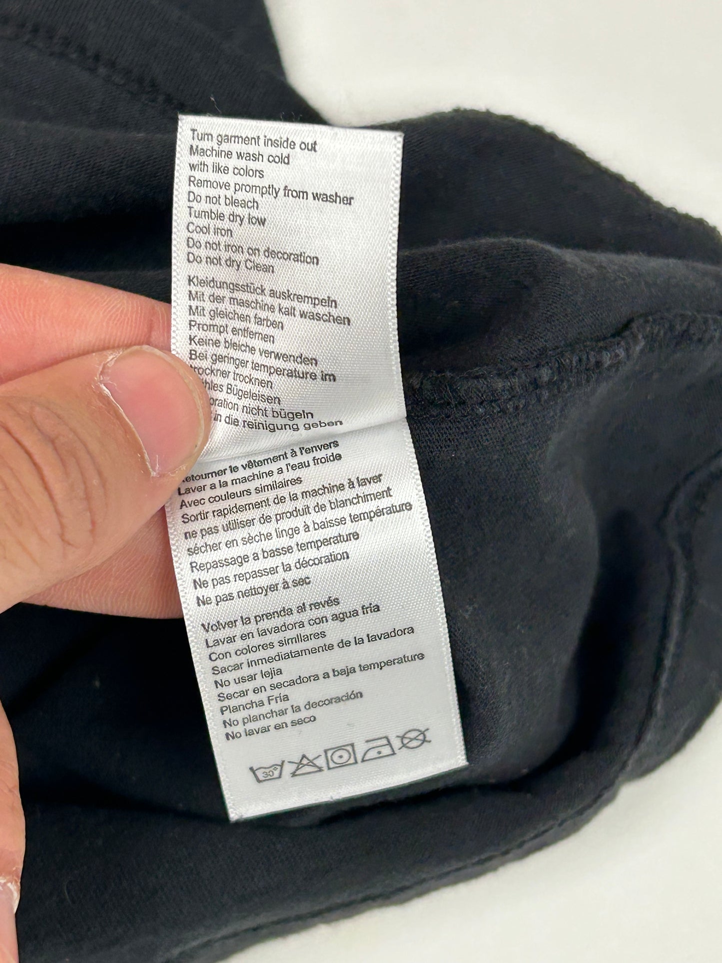 00s Zoo York Skate Tee Medium Fit 19.25x27 Inches