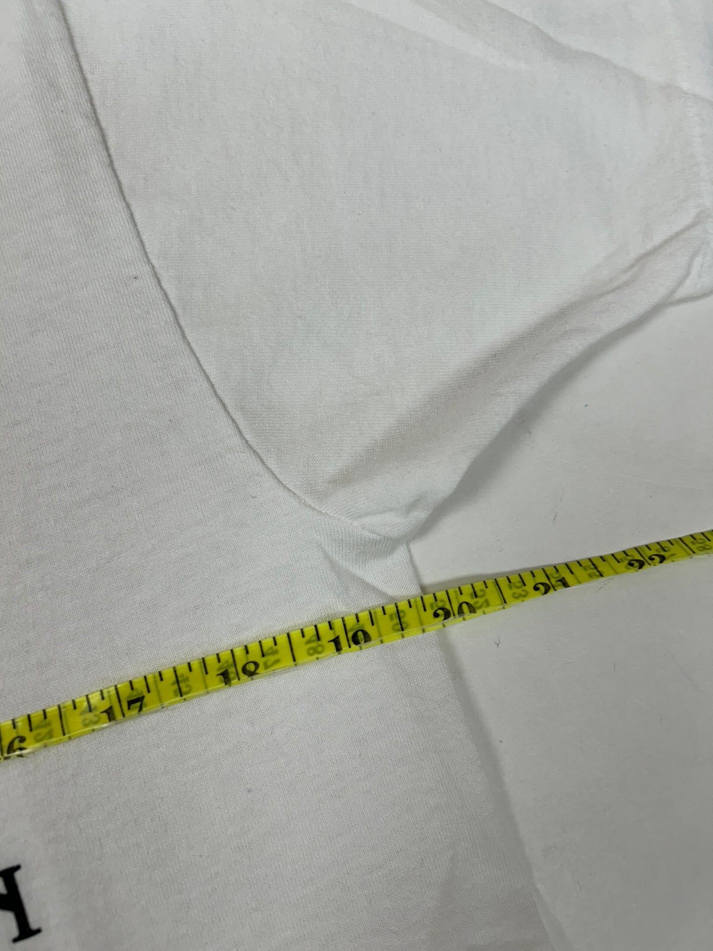 Vintage 1991 Operation Desert Storm Support The Troops Tee Medium Fit 19.75x27 Inches White