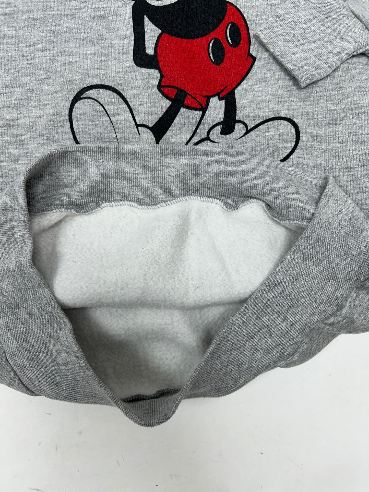 Vintage Disney Mickey Mouse Raglan Crewneck Sweatshirt 21.5x26.25 M/S Fit Gray