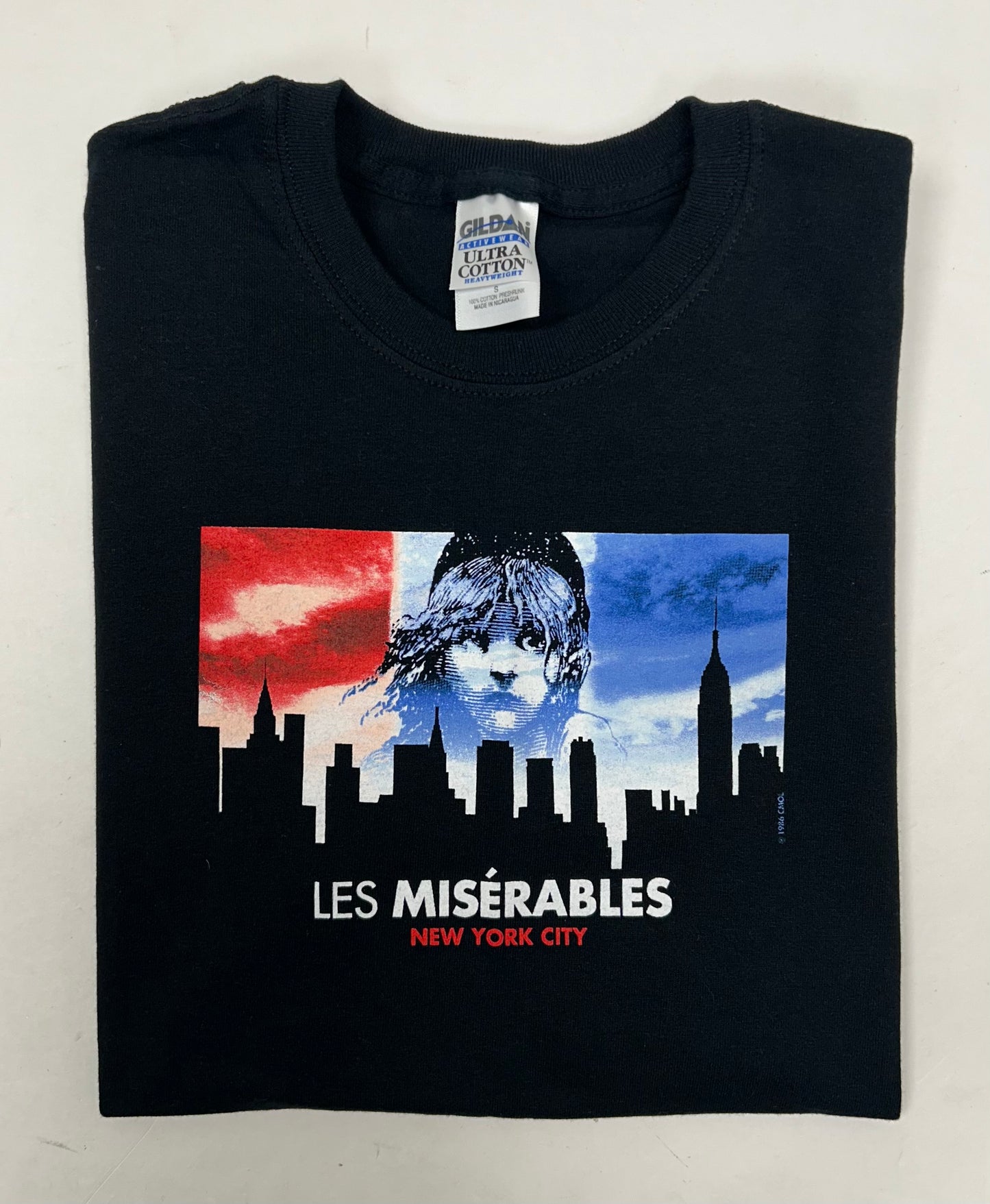 Les Miserables Broadway Musical Shirt Adult Unisex Small New York City Cityscape Small 18.5x28 Inches
