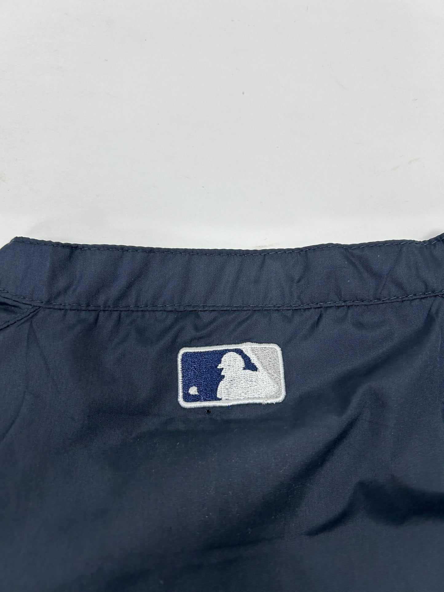 Majestic New York Yankees MLB Pullover Windbreaker Light Jacket Youth XL Fits Adult Small 22x30.25 Inches