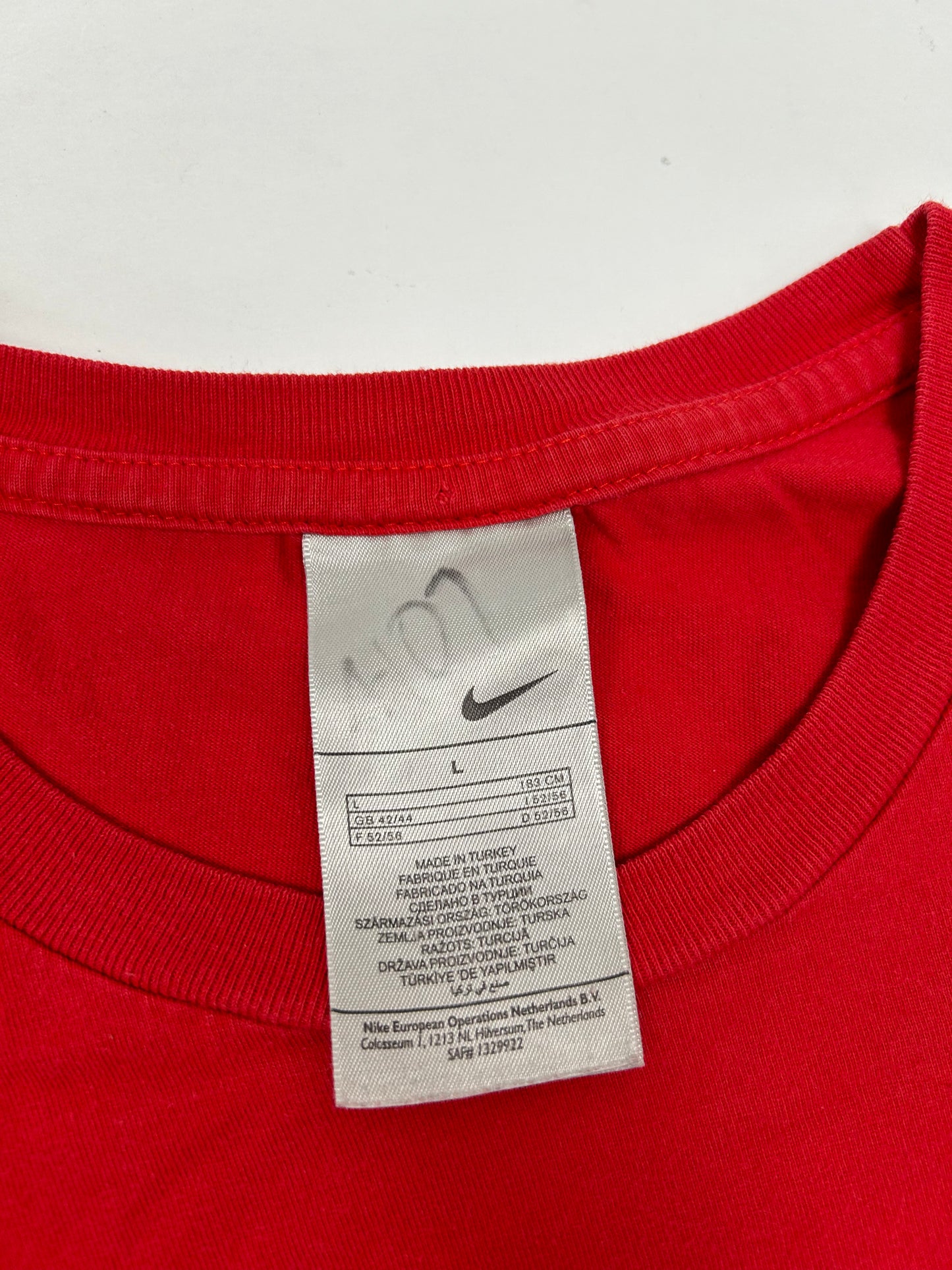 Vintage Nike Kiss My Airs Air Max Shoes Tee 00s Red Large 22.5x28.75 Inches