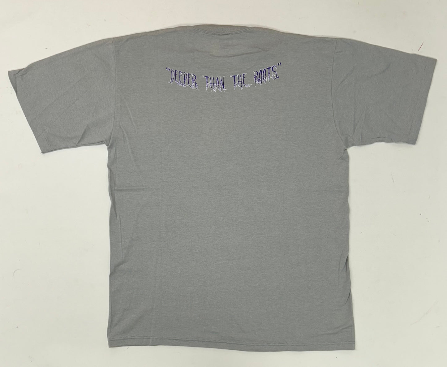 Edgewood NJ first edition “Deeper Than The Roots.” Tee XL/L Fit 22.5x29.5 Inches 90s Jerzees 50/50 Blend USA Made Slate Gray