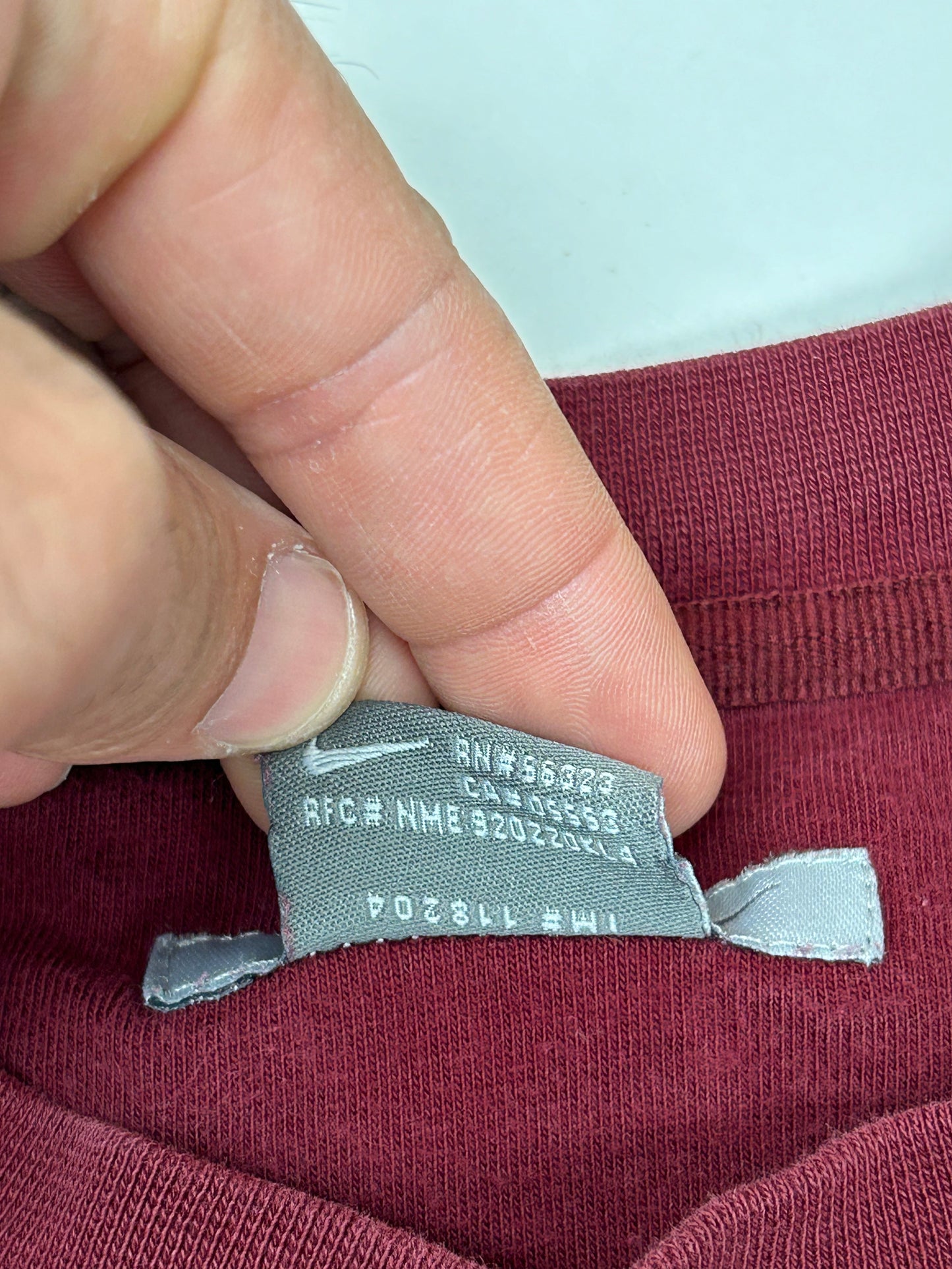 Vintage 00s Nike Swoosh Embroidered Chest Logo Essential Crewneck Sweatshirt Maroon Red Large  24.25x28 Has Small Flaw On Back As Is